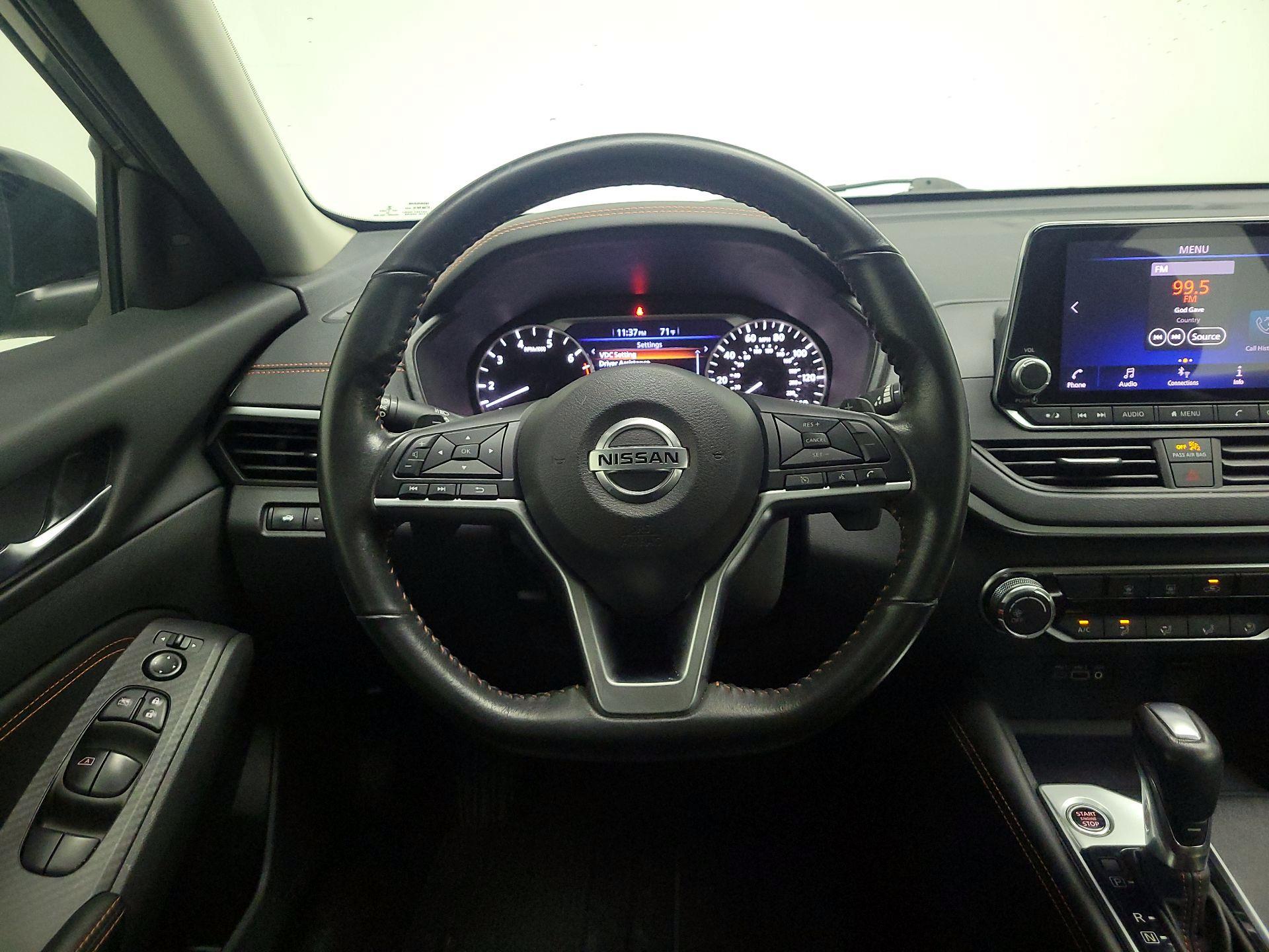 Thumbnail: 2022 Nissan Altima - 10