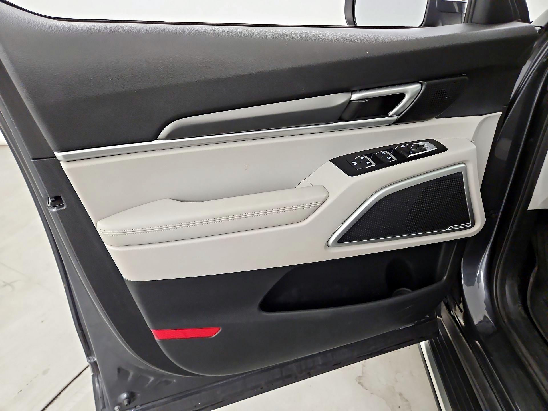 Thumbnail: 2020 Kia Telluride - 12