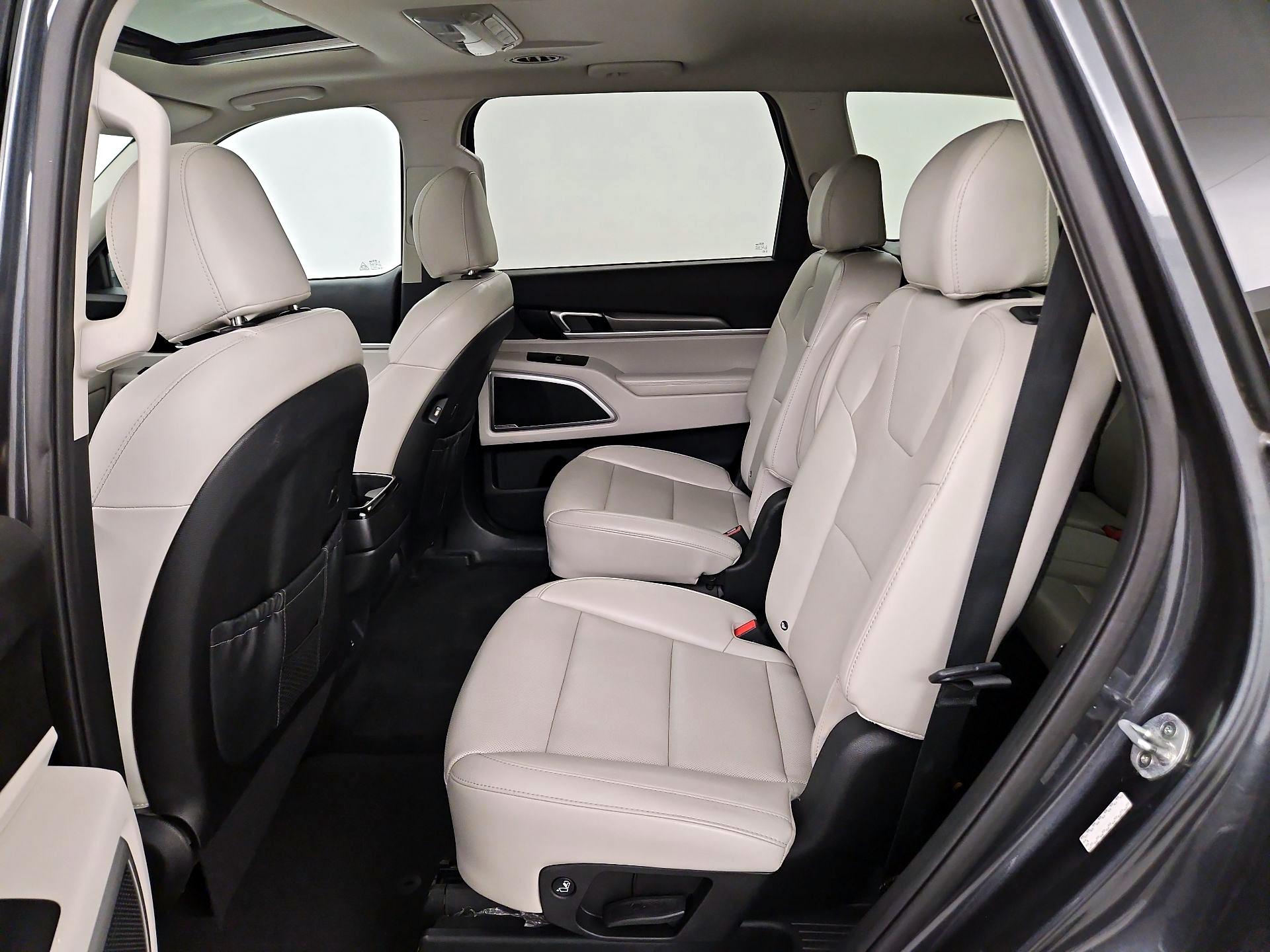 Thumbnail: 2020 Kia Telluride - 20