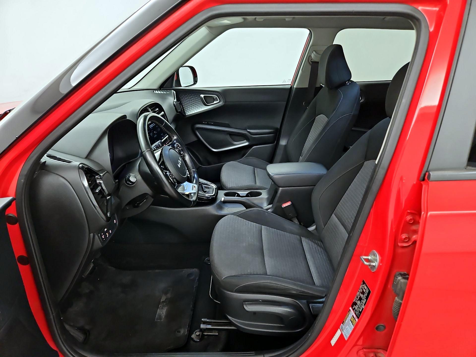 Thumbnail: 2022 Kia Soul - 11