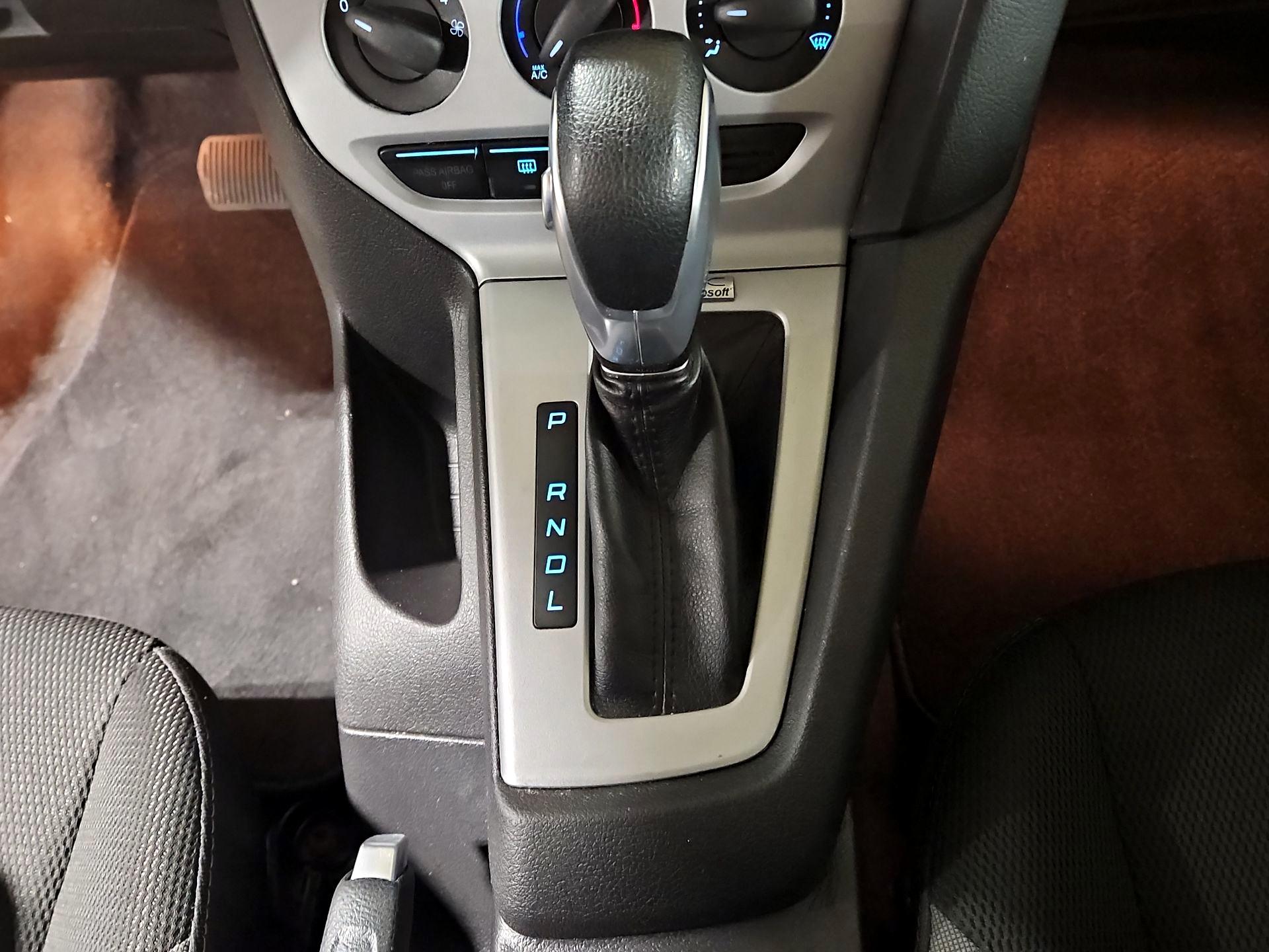 Thumbnail: 2014 Ford Focus - 16