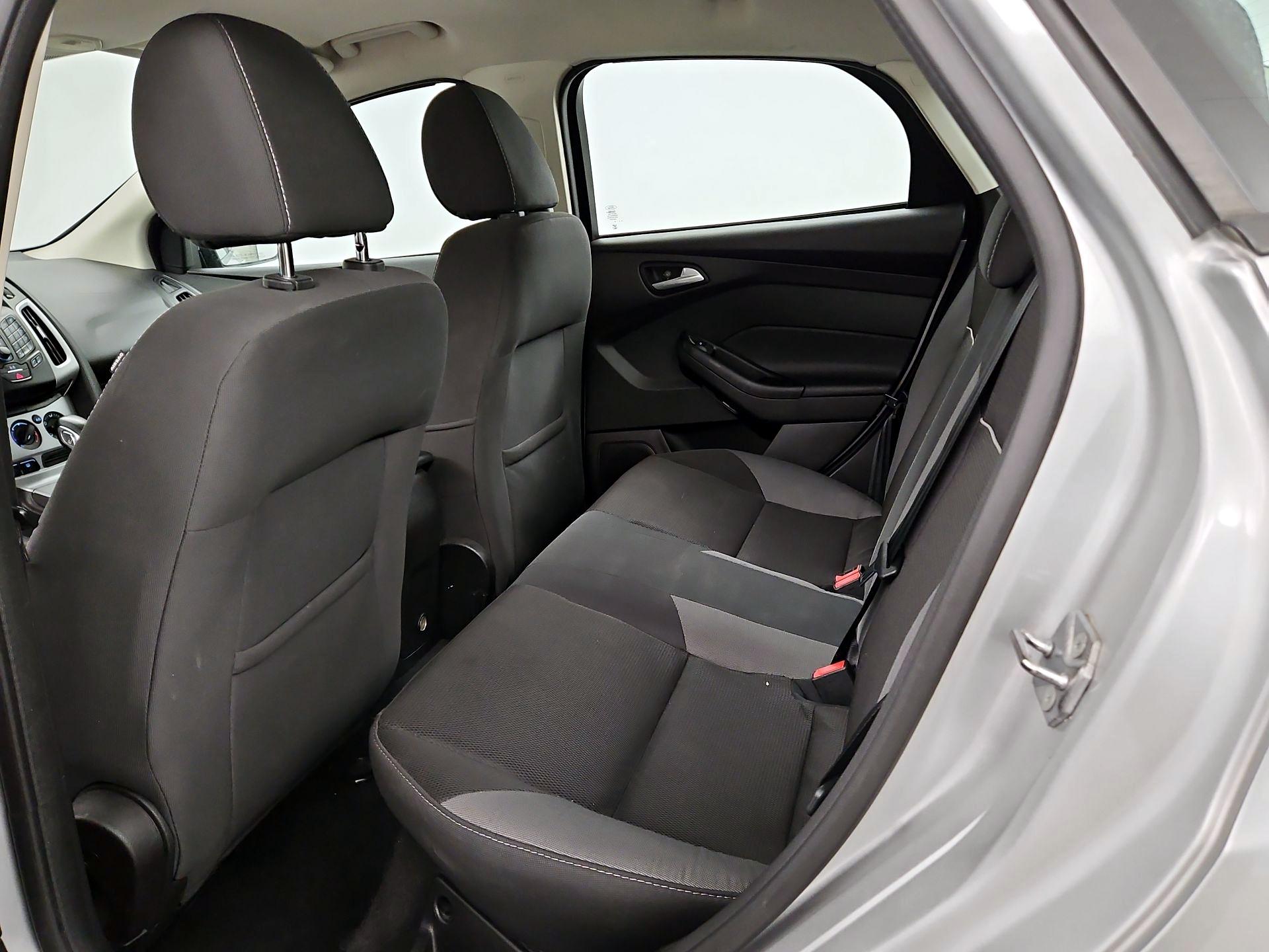 Thumbnail: 2014 Ford Focus - 18