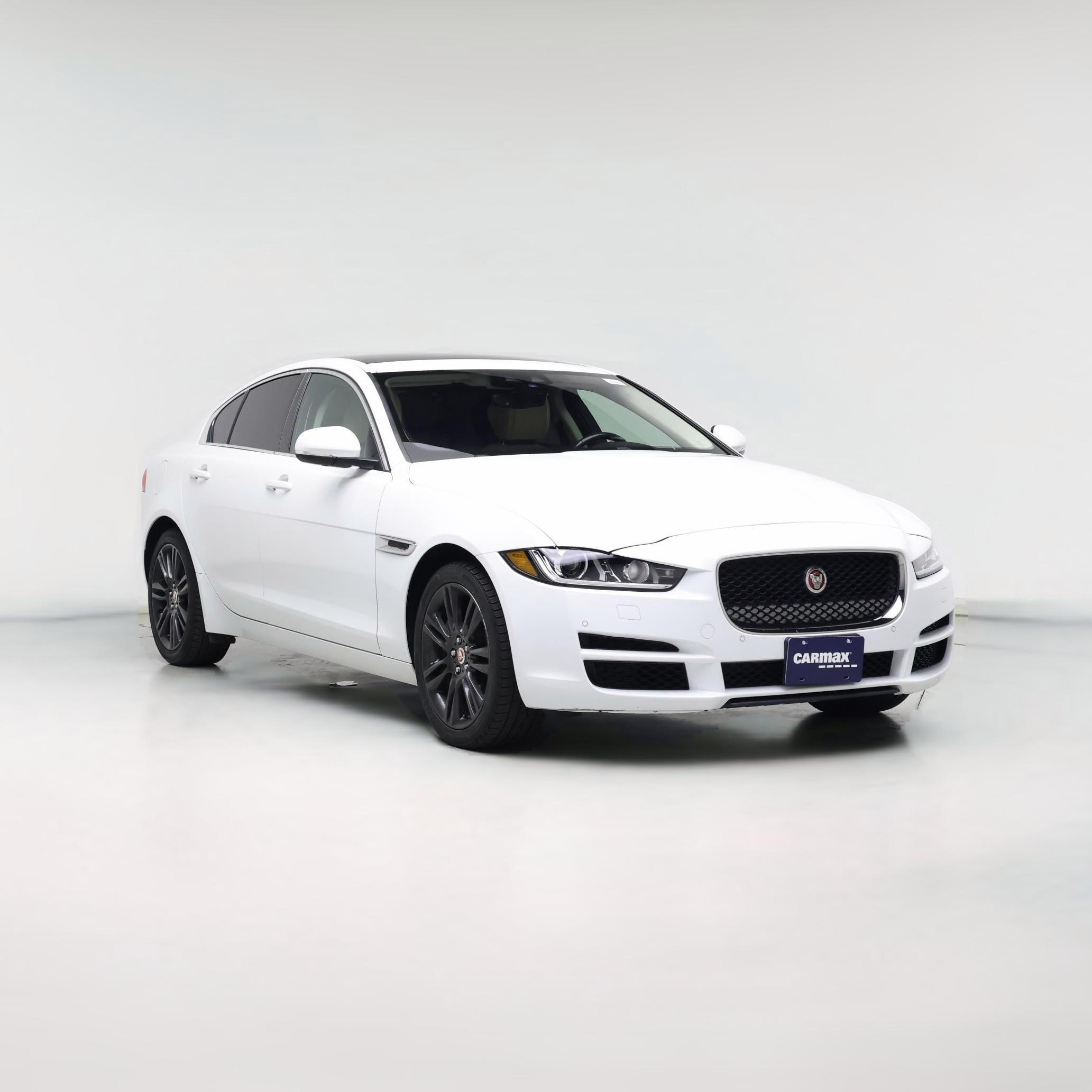Thumbnail: 2019 Jaguar XE - 1