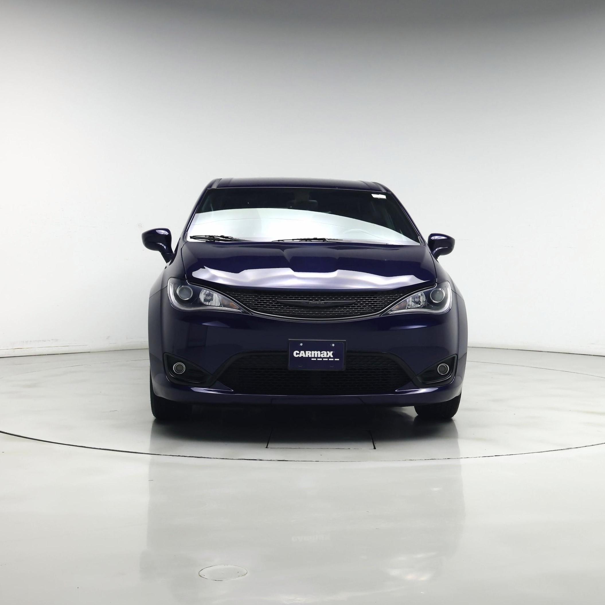 Thumbnail: 2019 Chrysler Pacifica - 5