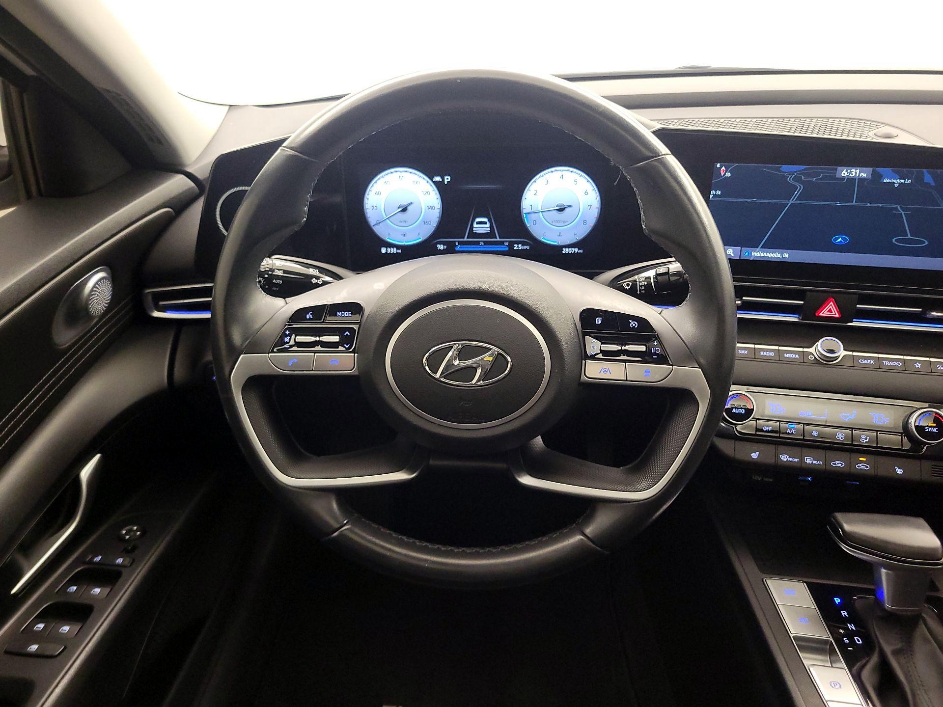 Thumbnail: 2021 Hyundai Elantra - 10