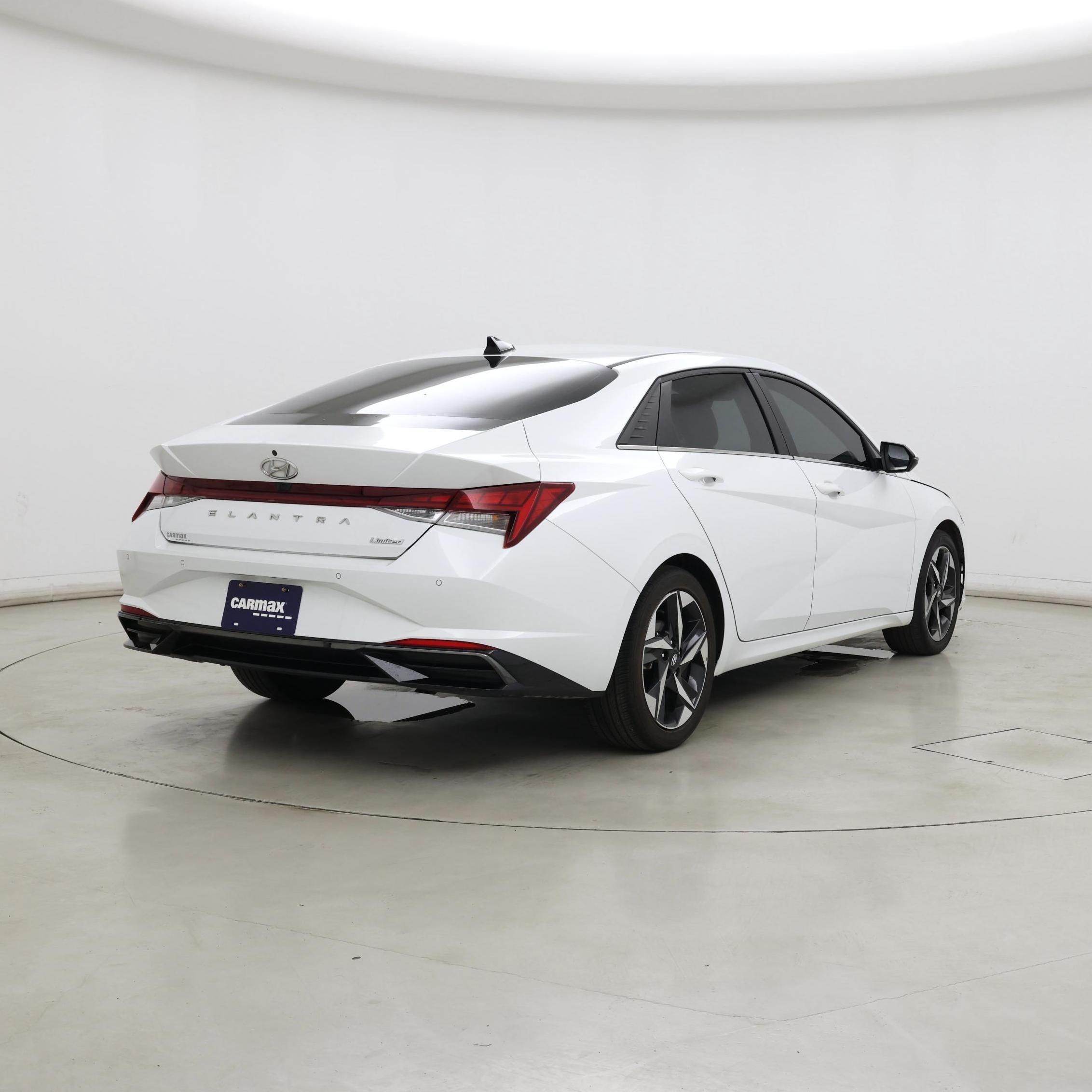 Thumbnail: 2021 Hyundai Elantra - 8