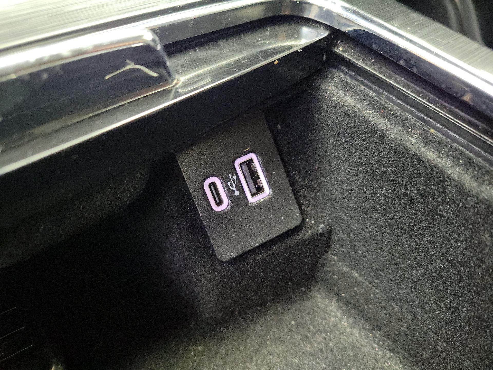 Thumbnail: 2021 Lincoln Nautilus - 18