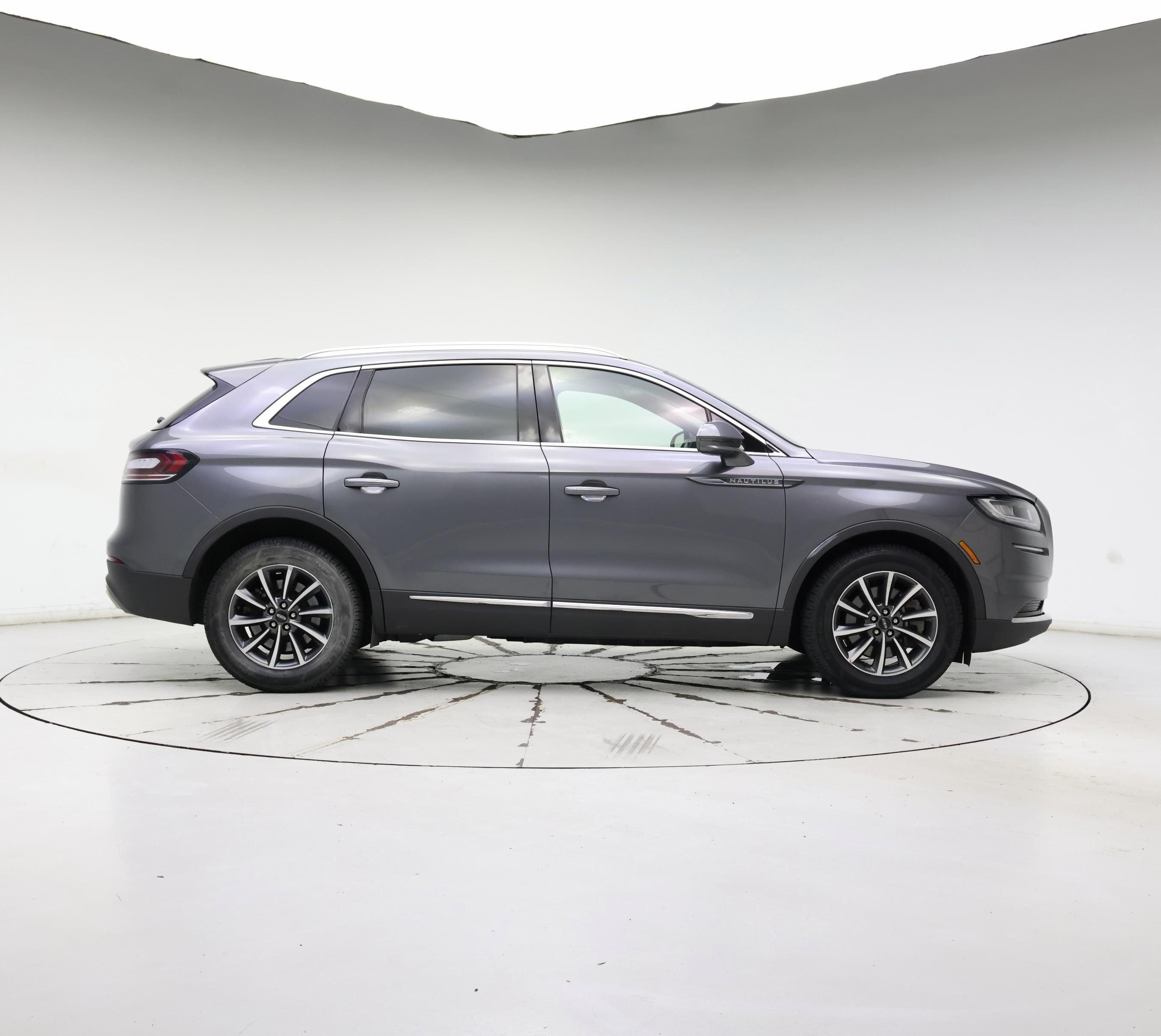 Thumbnail: 2021 Lincoln Nautilus - 7