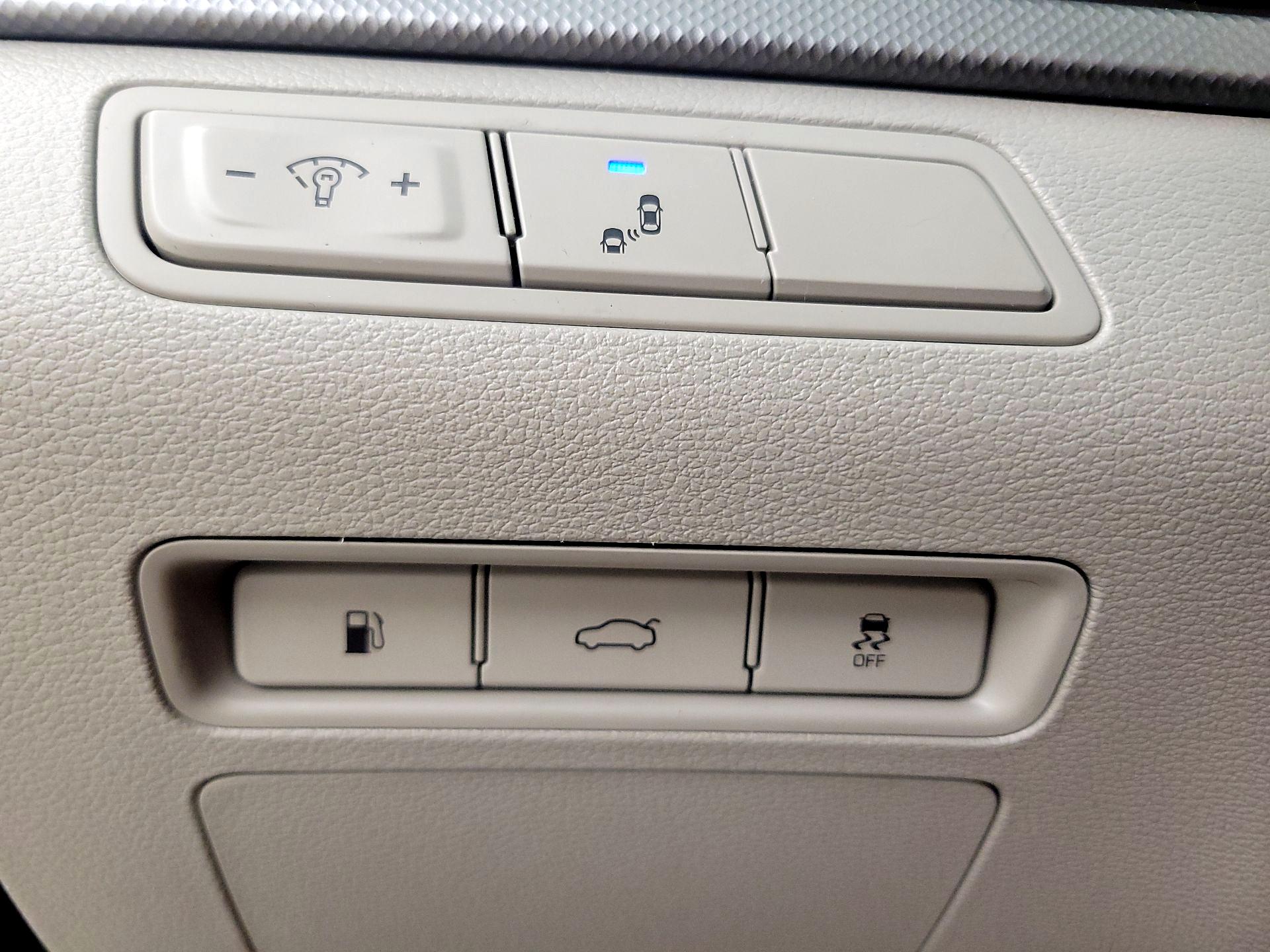 Thumbnail: 2019 Hyundai Sonata - 13