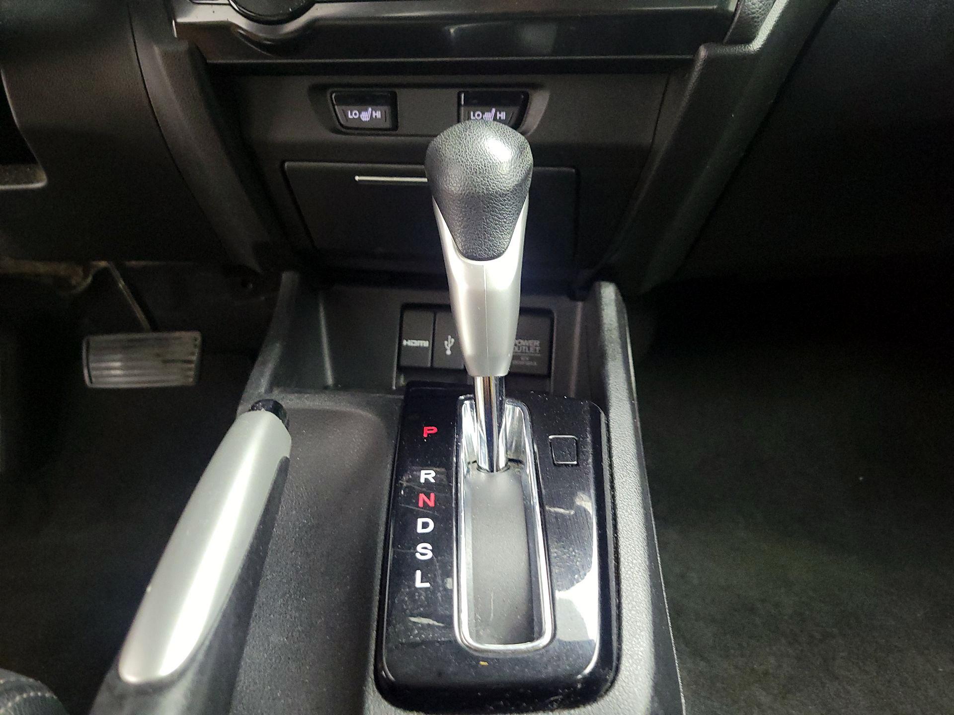 Thumbnail: 2015 Honda Civic - 17