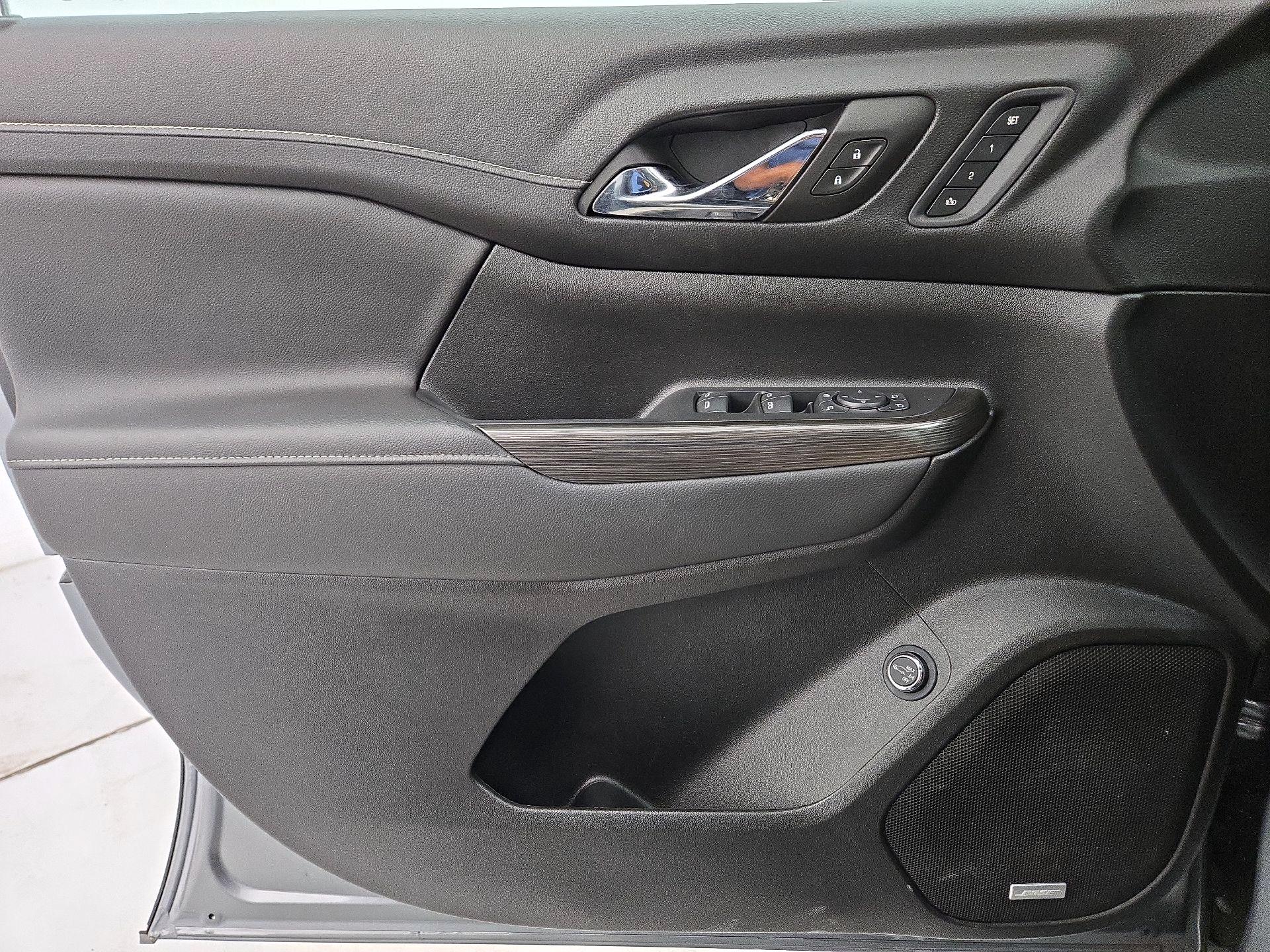 Thumbnail: 2023 GMC Acadia - 12