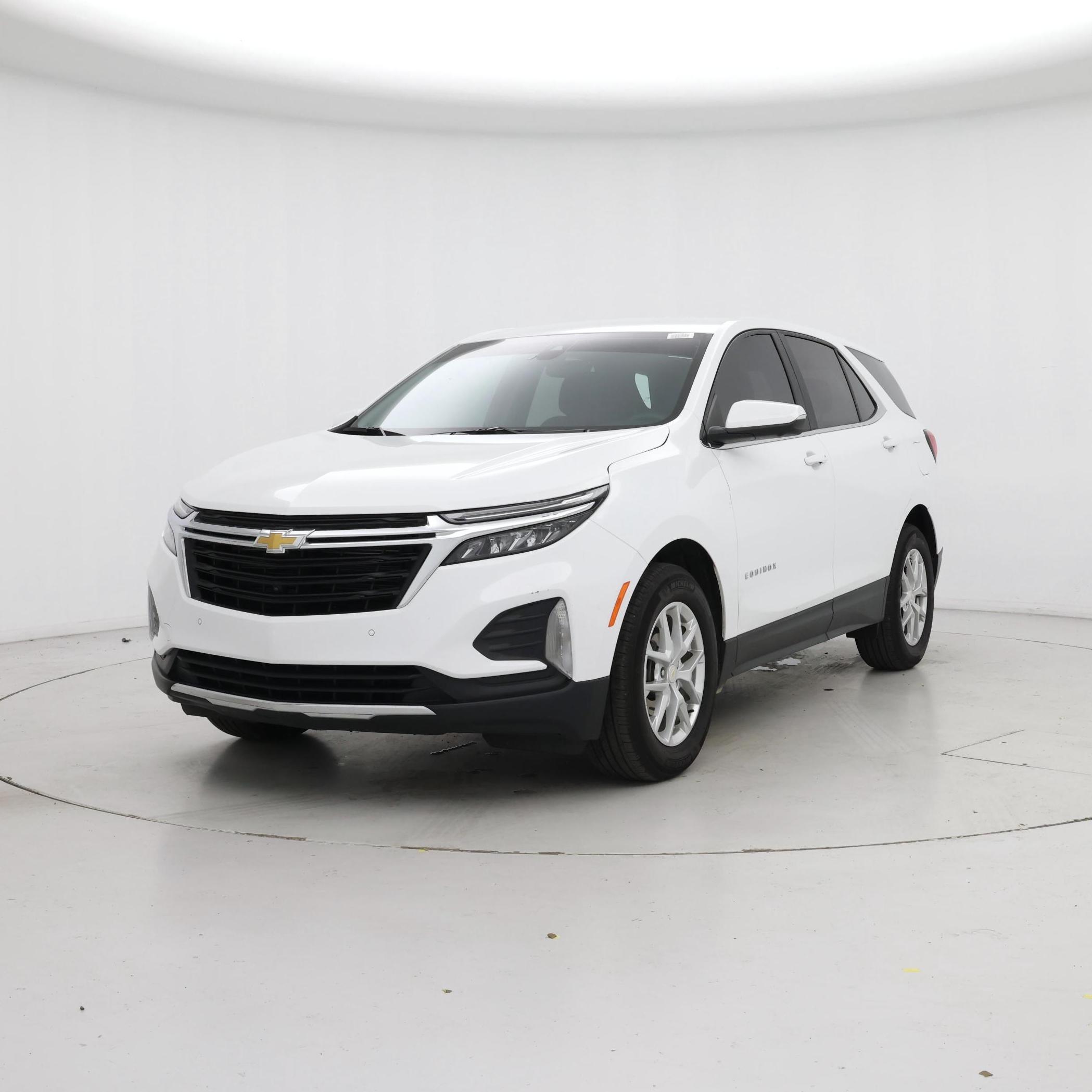 Thumbnail: 2022 Chevrolet Equinox - 4