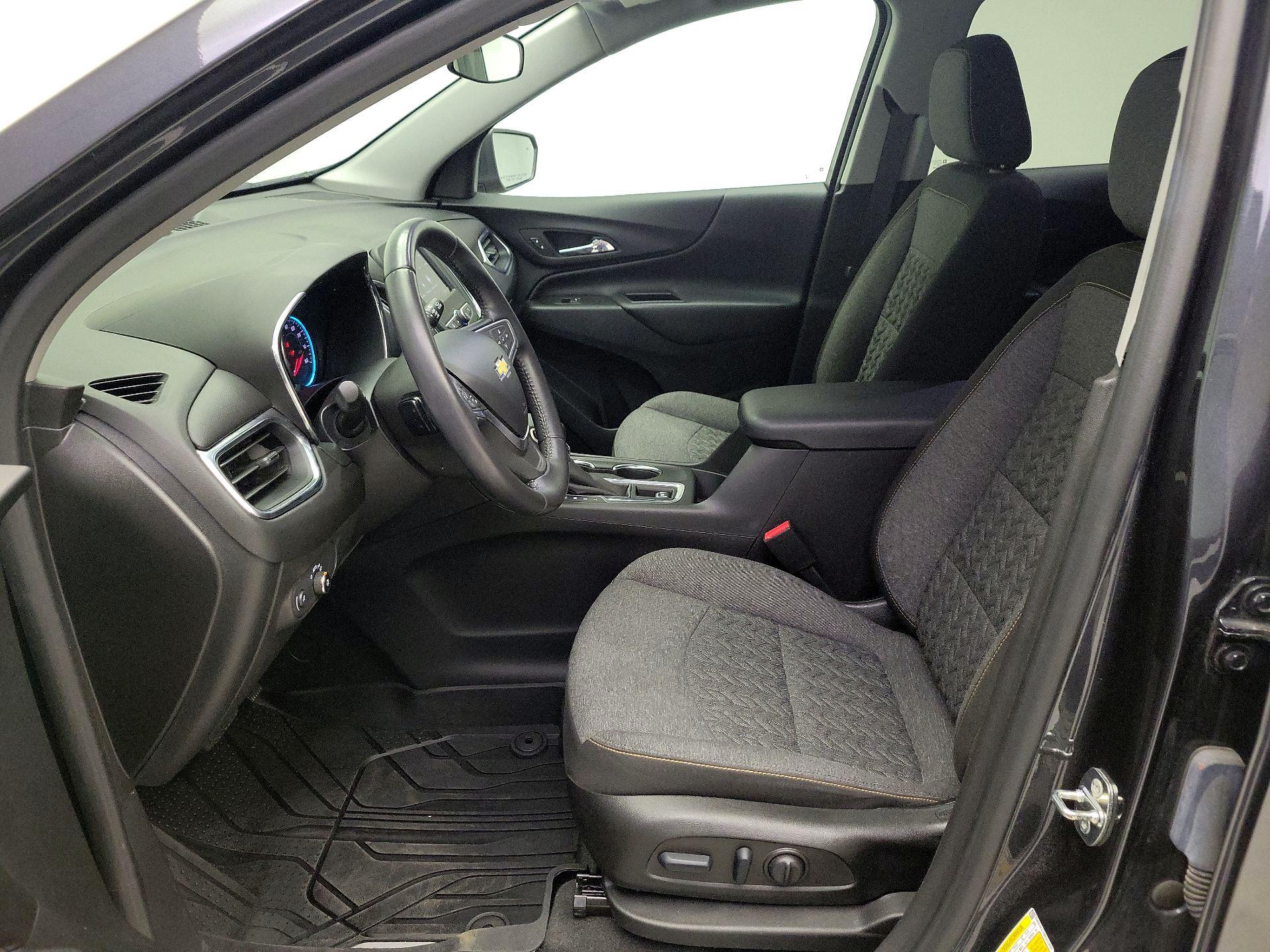 Thumbnail: 2022 Chevrolet Equinox - 11