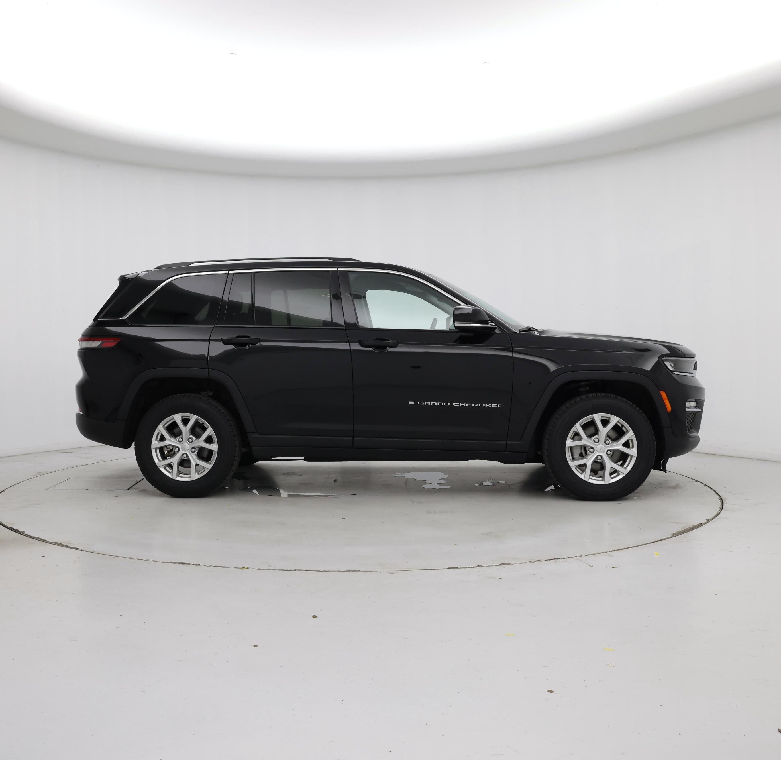 Thumbnail: 2023 Jeep Grand Cherokee - 7