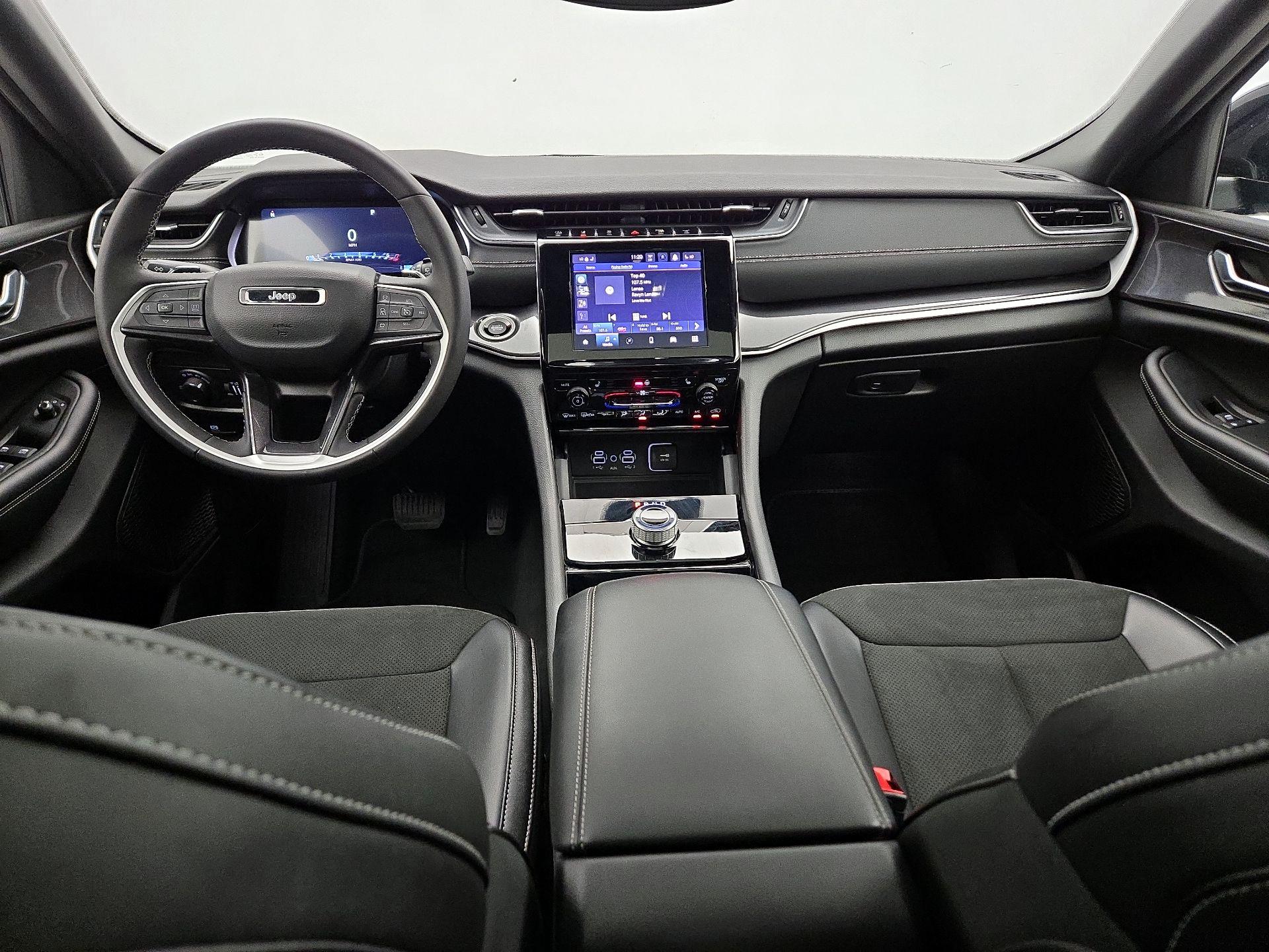 Thumbnail: 2023 Jeep Grand Cherokee - 9