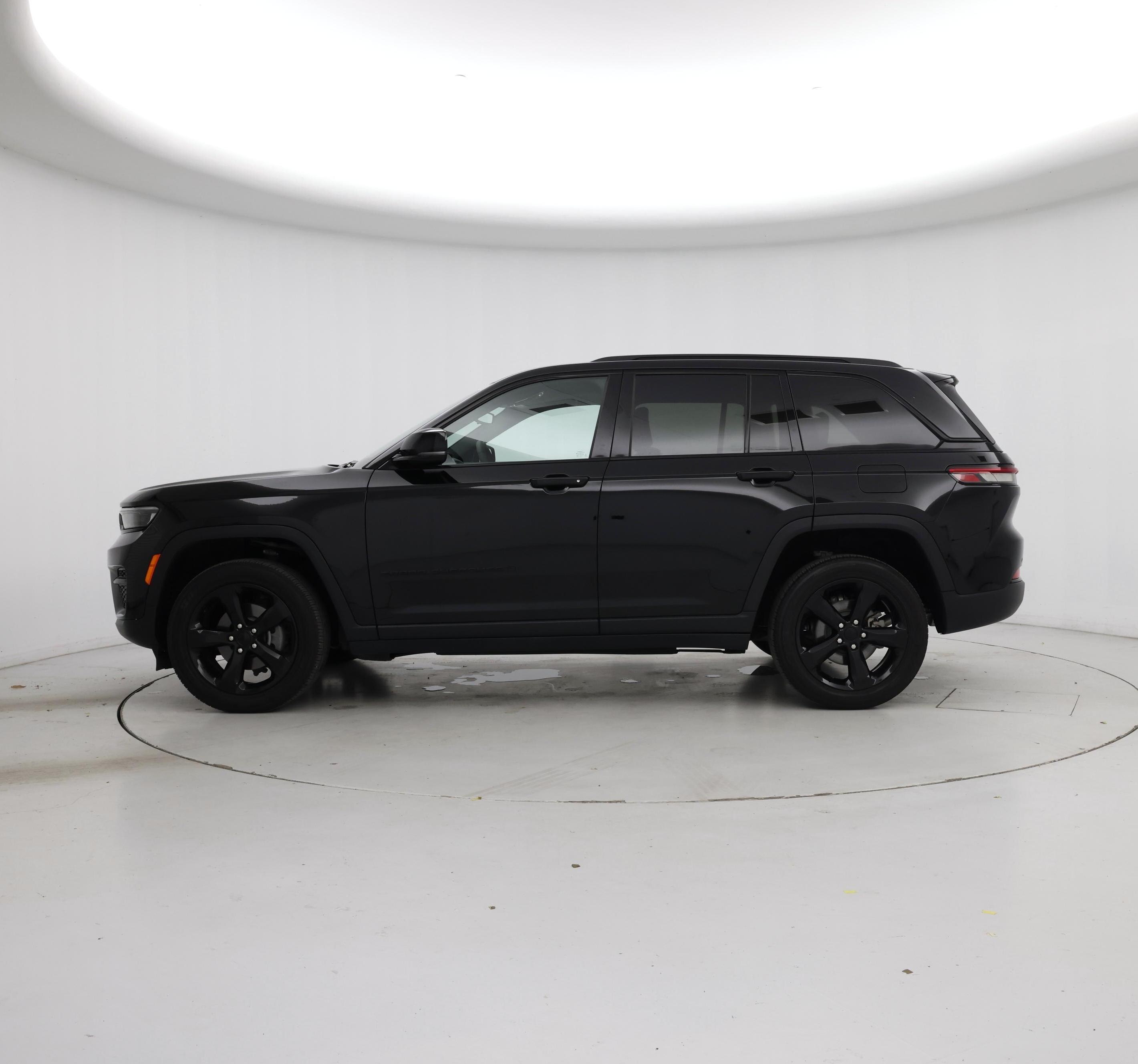 Thumbnail: 2023 Jeep Grand Cherokee - 3