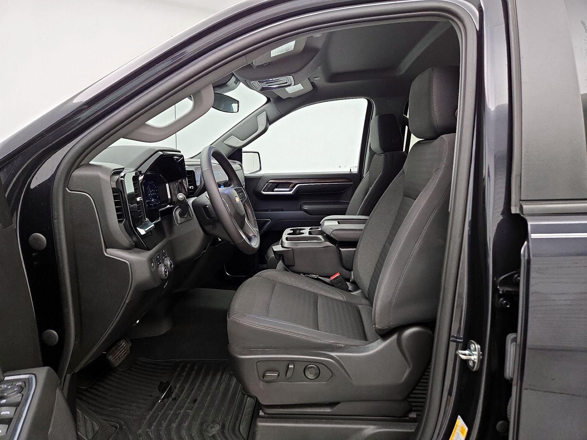 Thumbnail: 2022 Chevrolet Silverado 1500 - 11