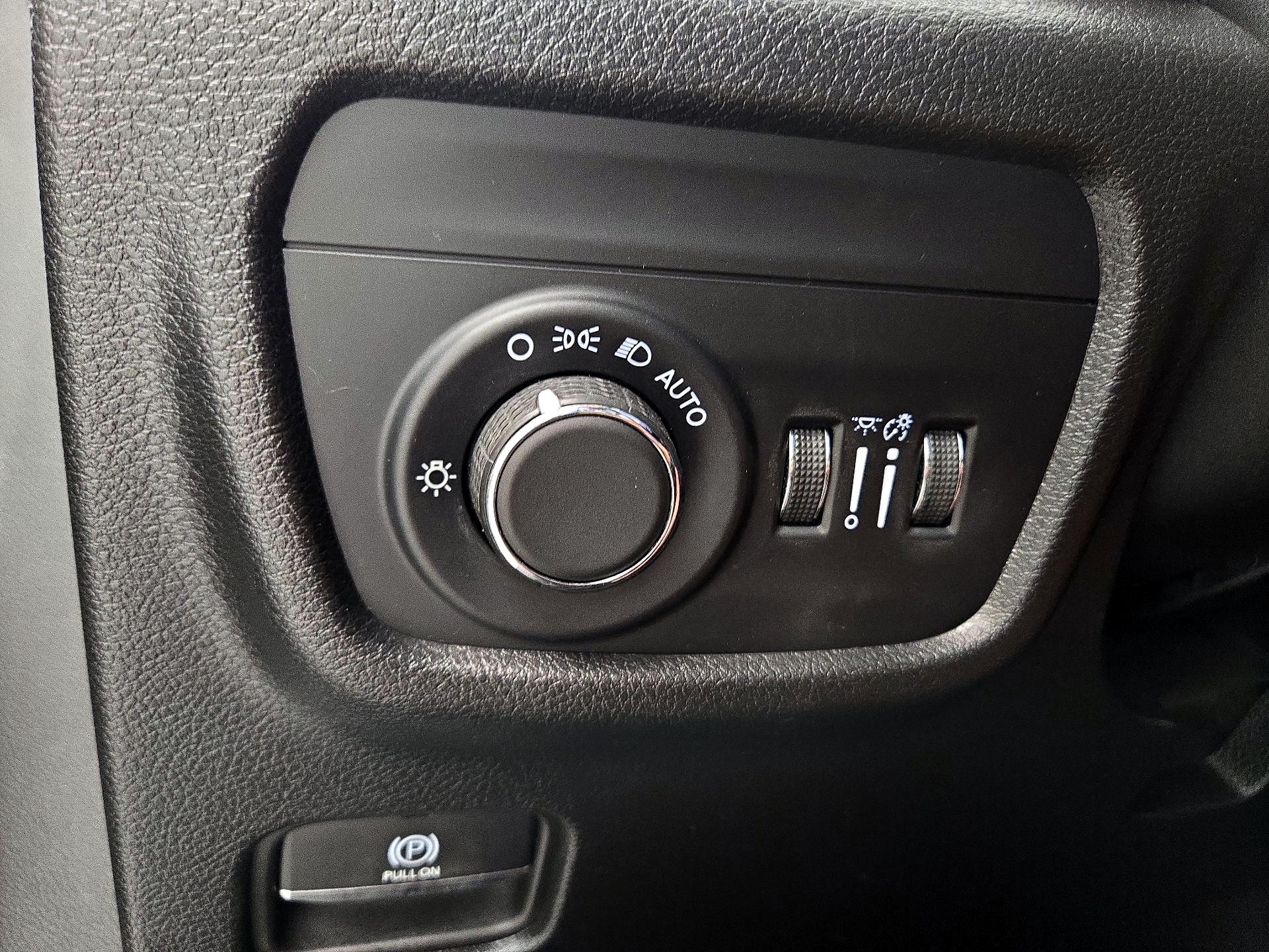 Thumbnail: 2023 Jeep Grand Cherokee - 13