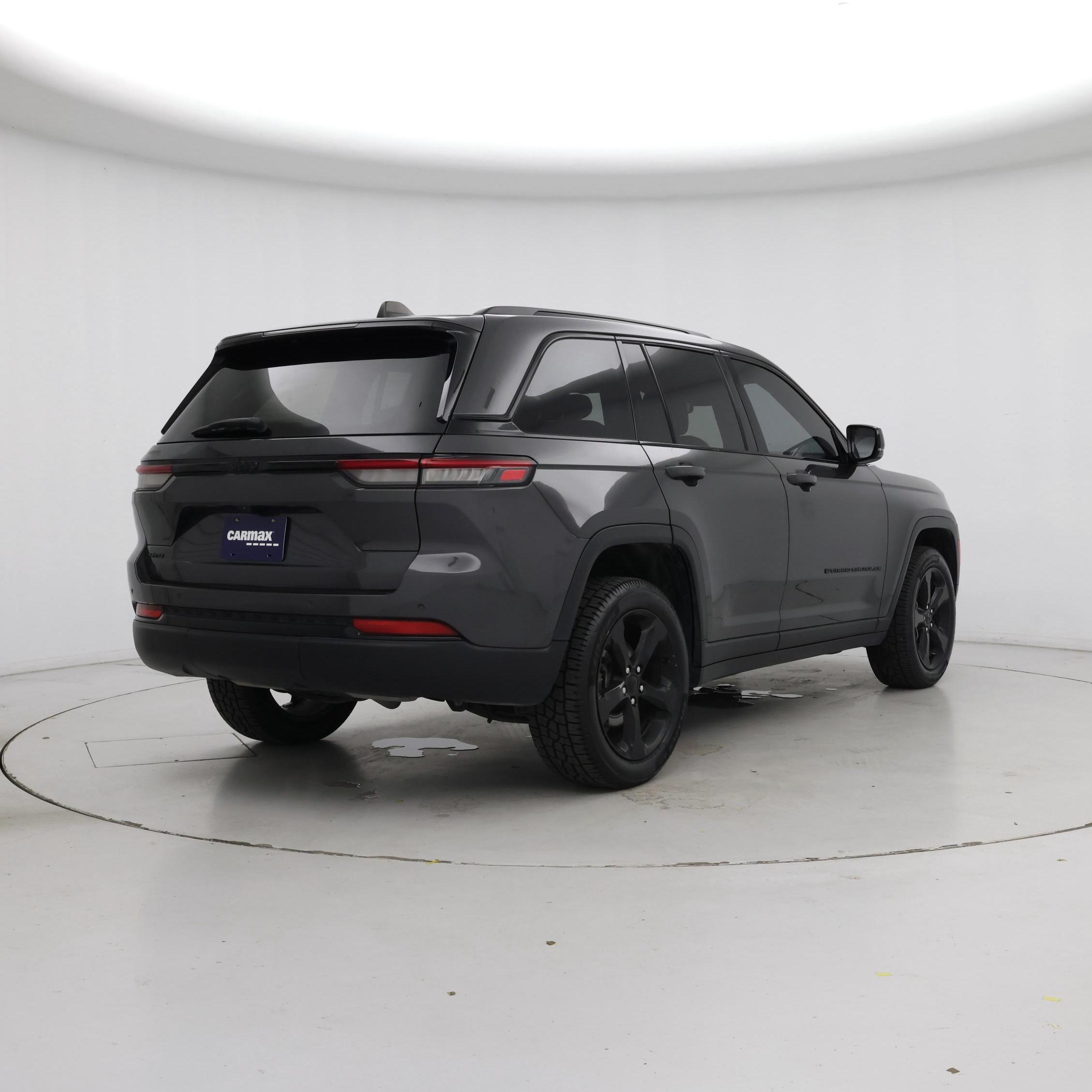 Thumbnail: 2023 Jeep Grand Cherokee - 8