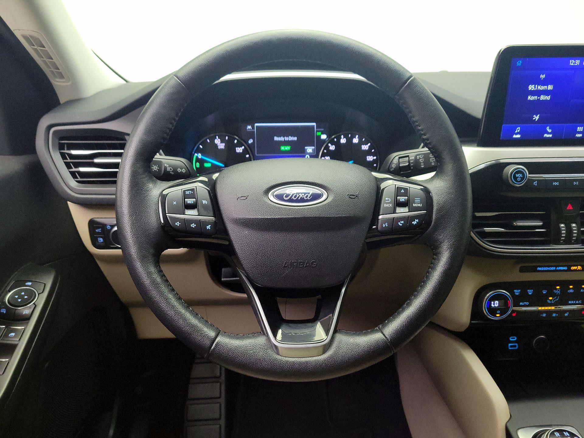 Thumbnail: 2021 Ford Escape - 10
