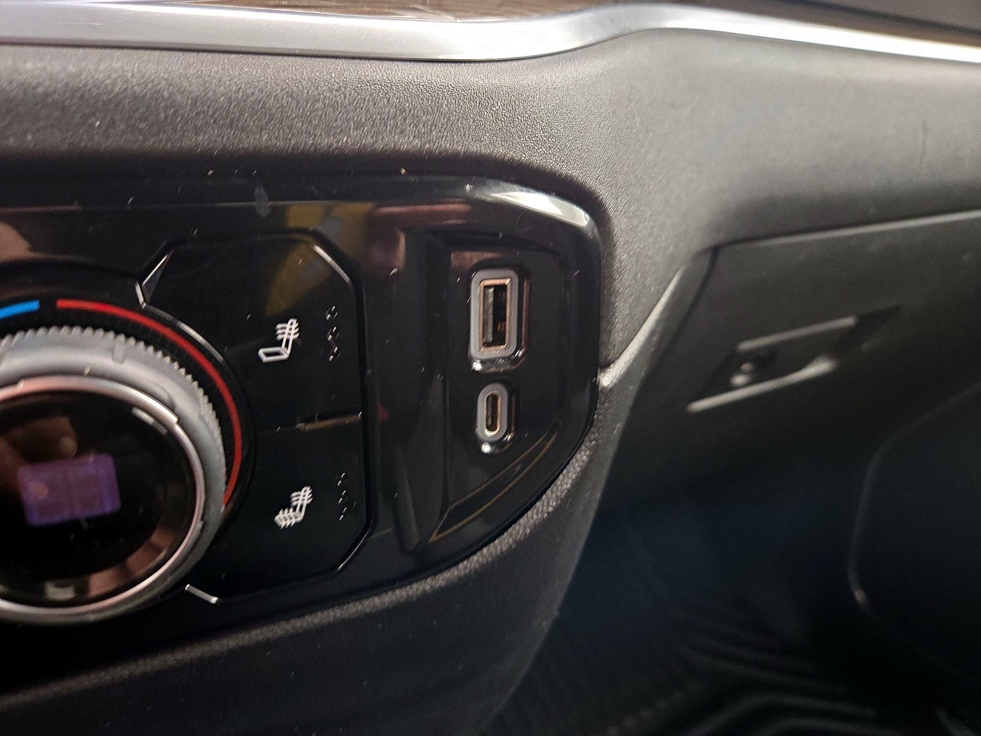 Thumbnail: 2022 Chevrolet Silverado 1500 - 18