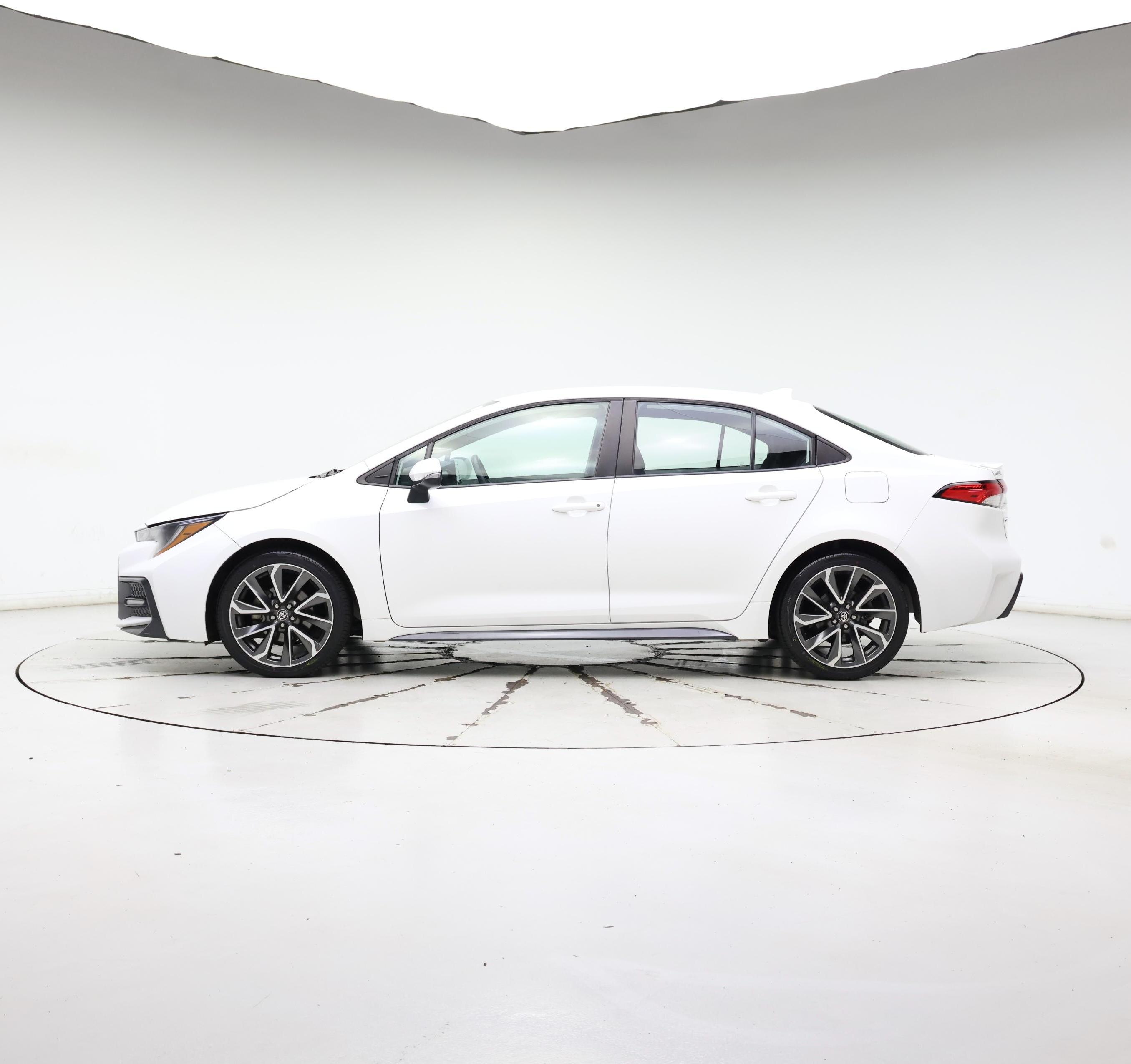 Thumbnail: 2022 Toyota Corolla - 3