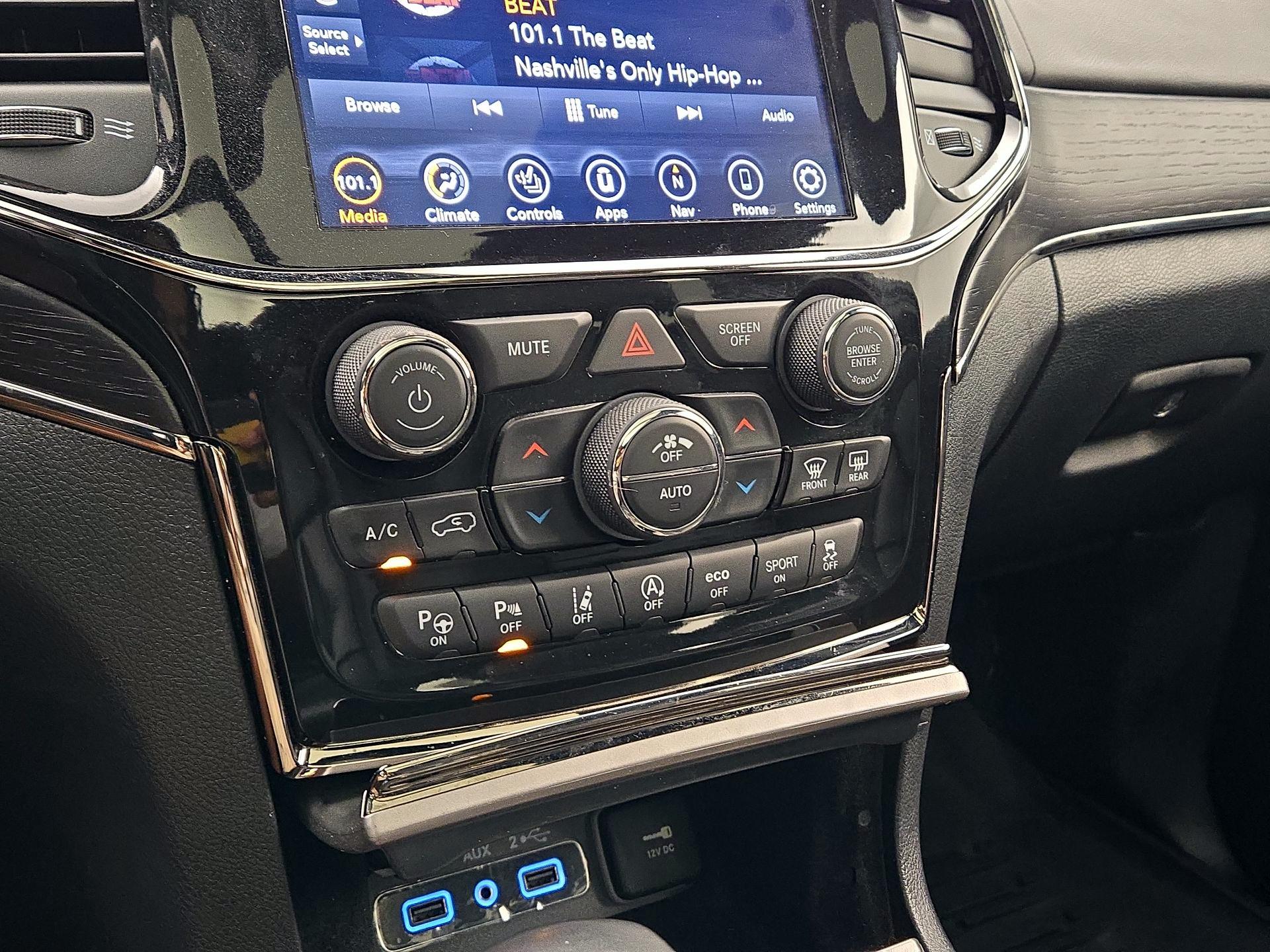 Thumbnail: 2021 Jeep Grand Cherokee - 17