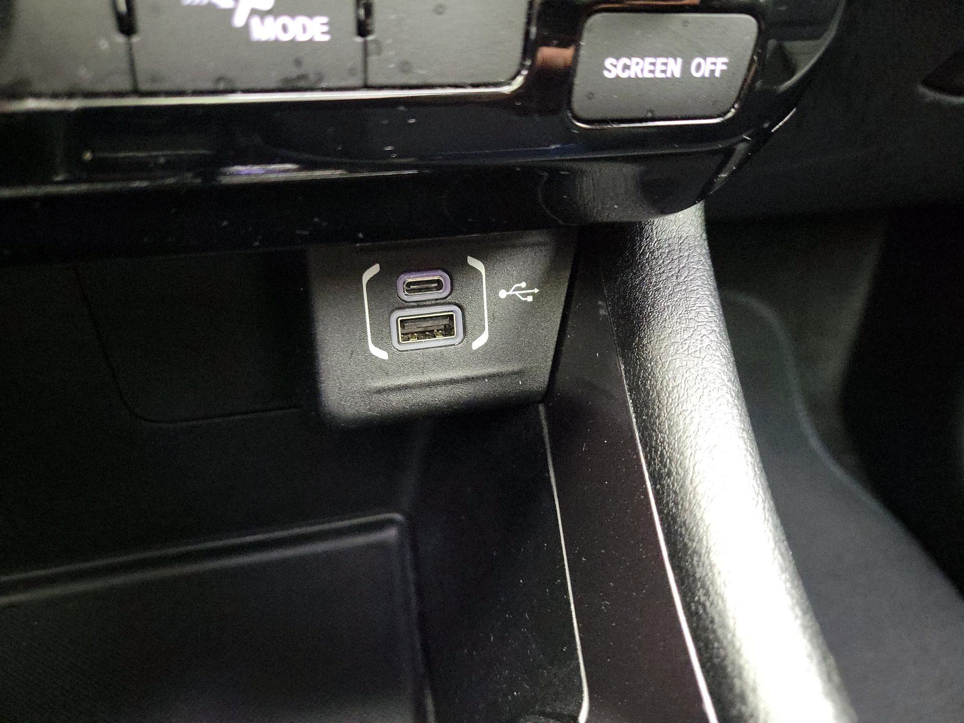 Thumbnail: 2022 Jeep Compass - 18