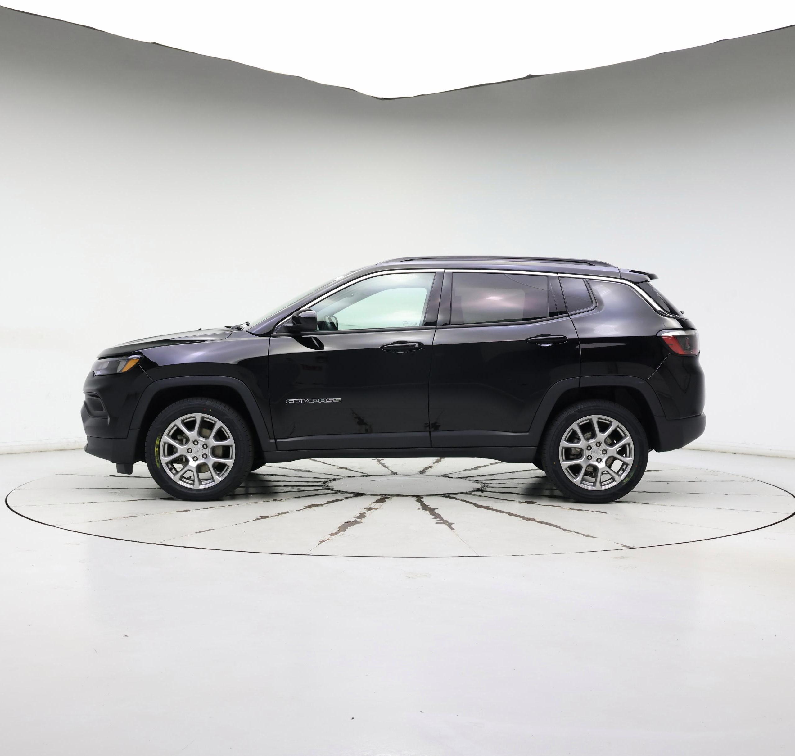 Thumbnail: 2022 Jeep Compass - 3