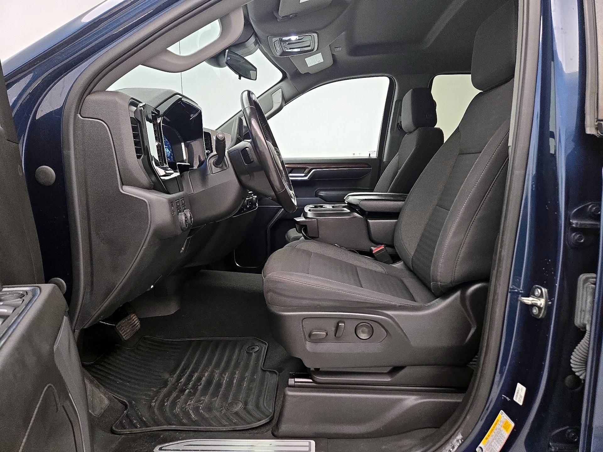 Thumbnail: 2022 Chevrolet Silverado 1500 - 11