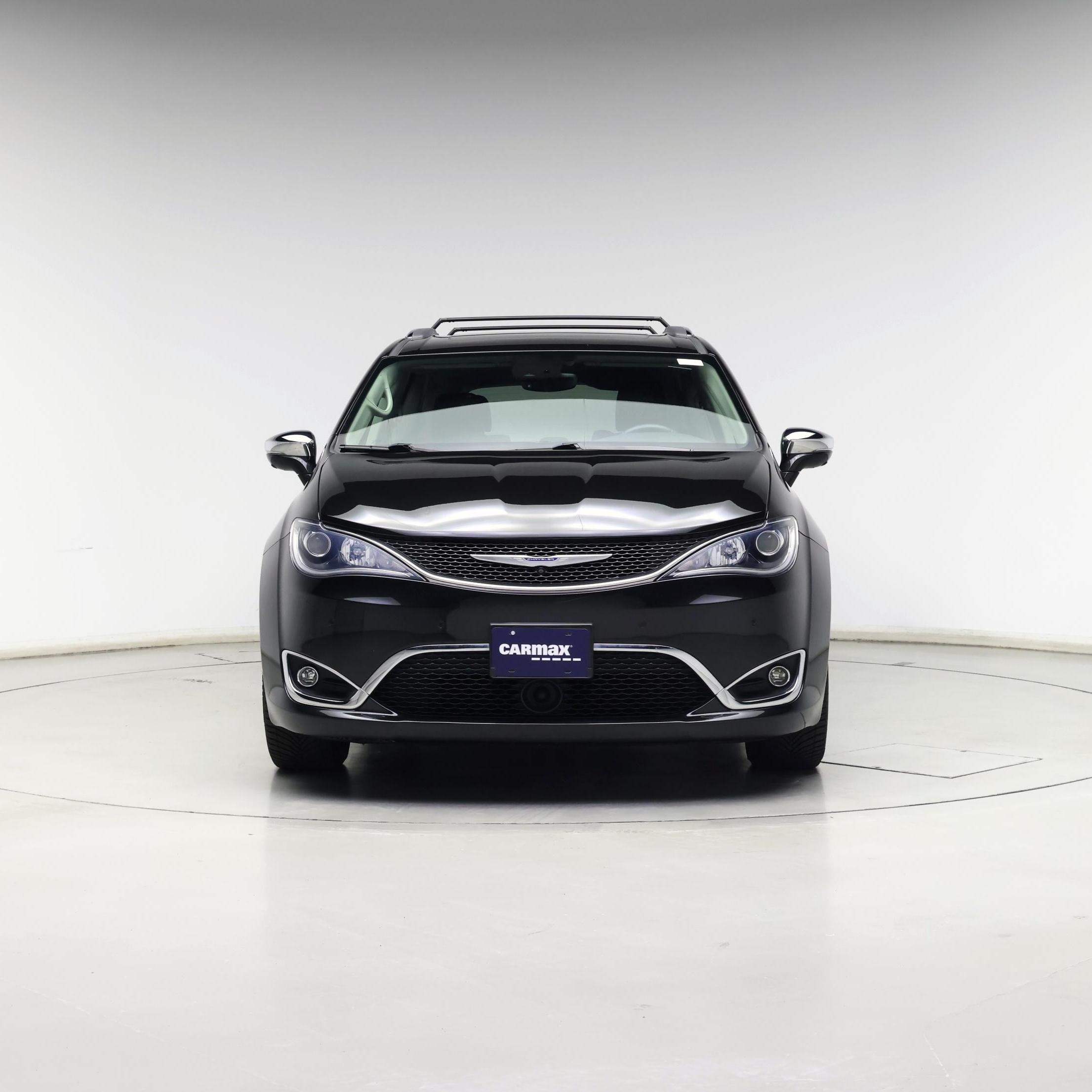 Thumbnail: 2018 Chrysler Pacifica - 5