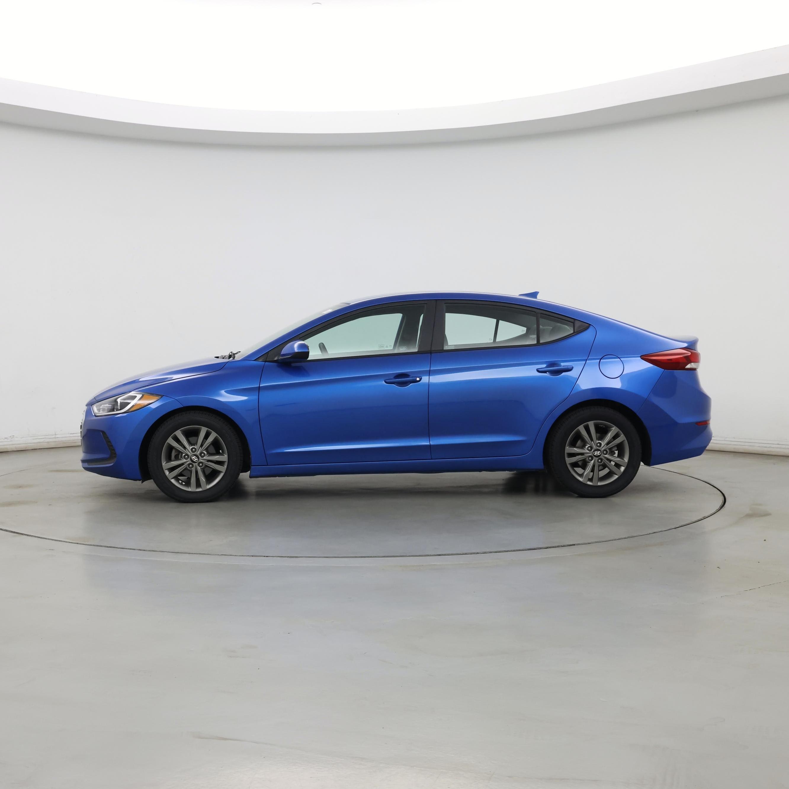 Thumbnail: 2018 Hyundai Elantra - 3