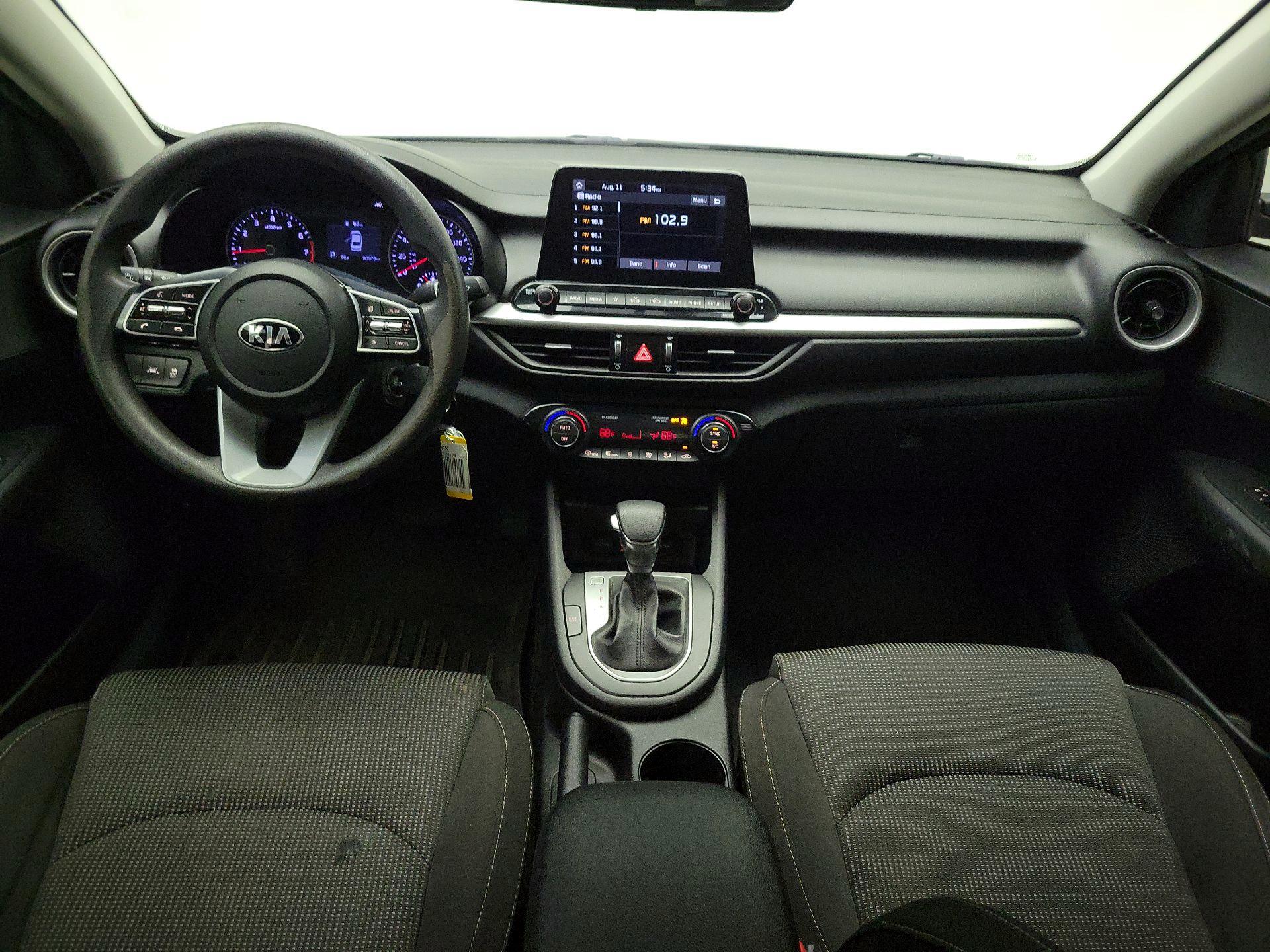 Thumbnail: 2019 Kia Forte - 9