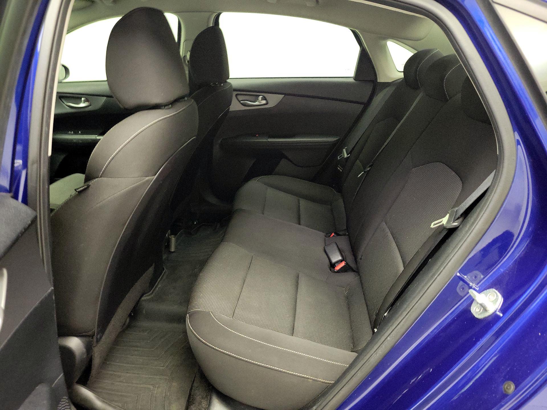 Thumbnail: 2019 Kia Forte - 19