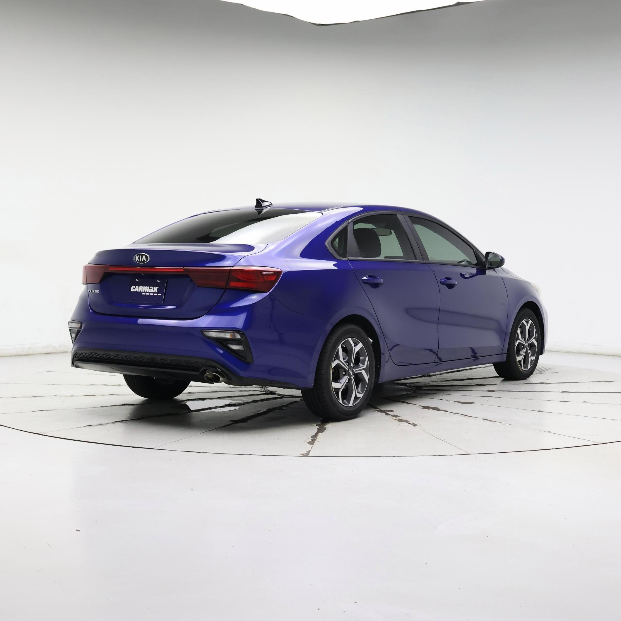 Thumbnail: 2019 Kia Forte - 8