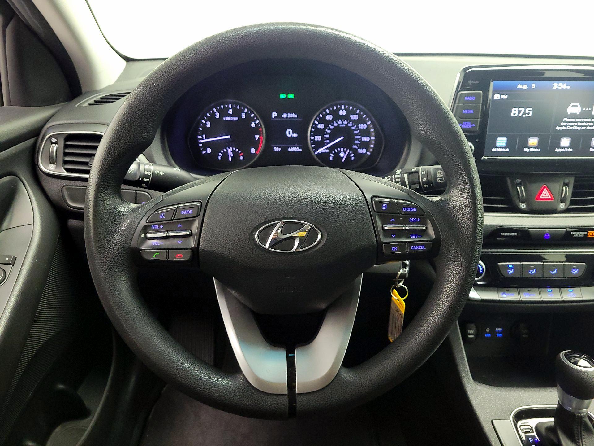 Thumbnail: 2018 Hyundai Elantra - 10