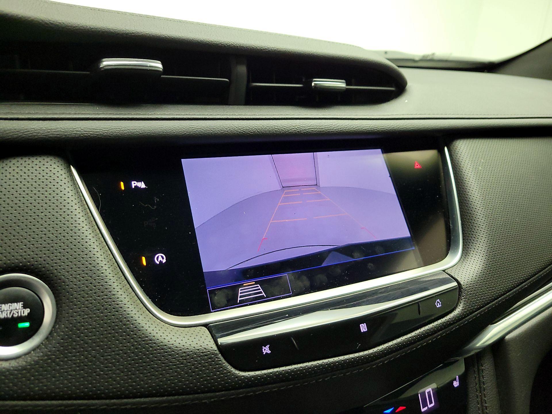 Thumbnail: 2020 Cadillac XT5 - 14