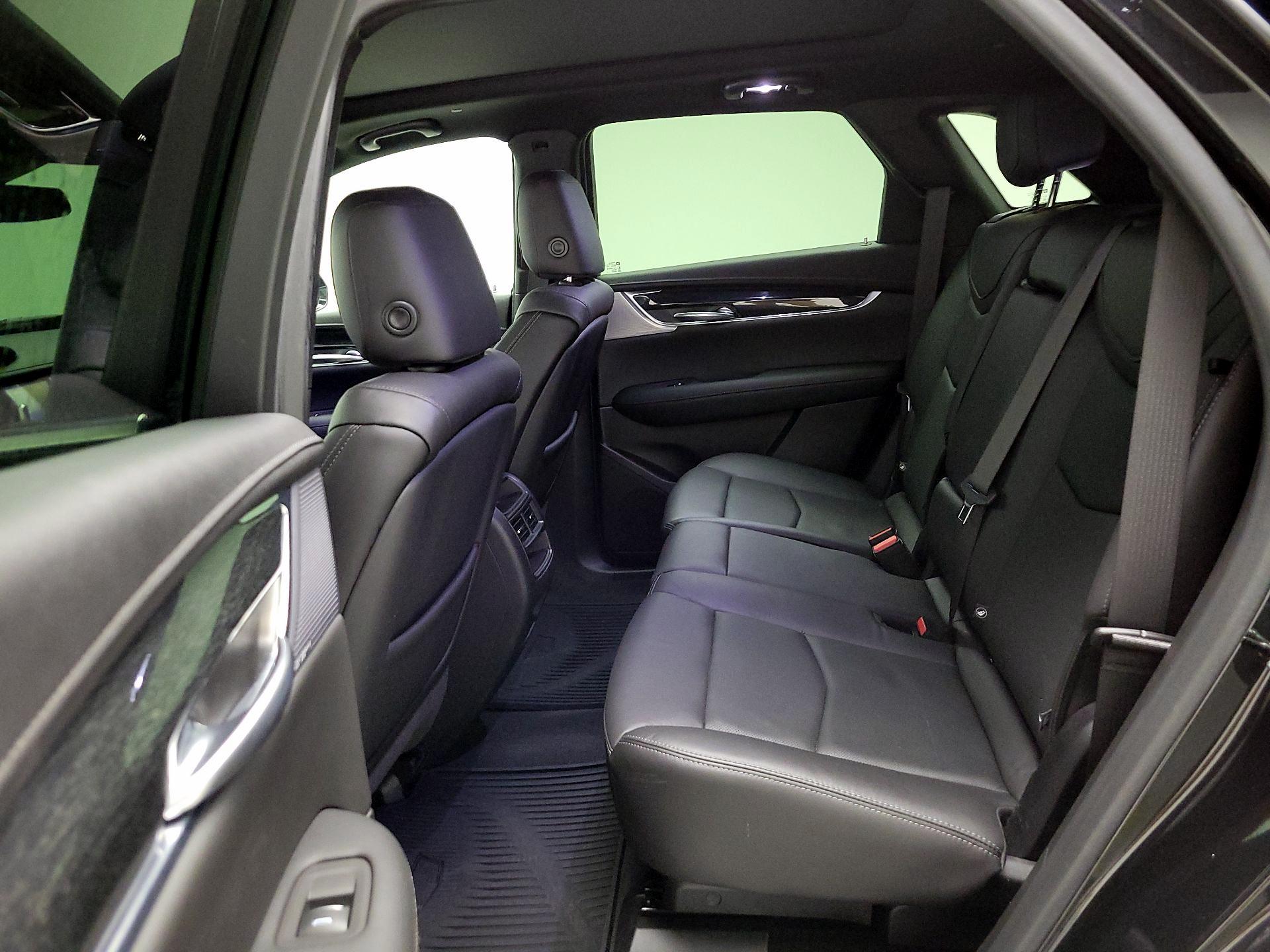 Thumbnail: 2020 Cadillac XT5 - 19