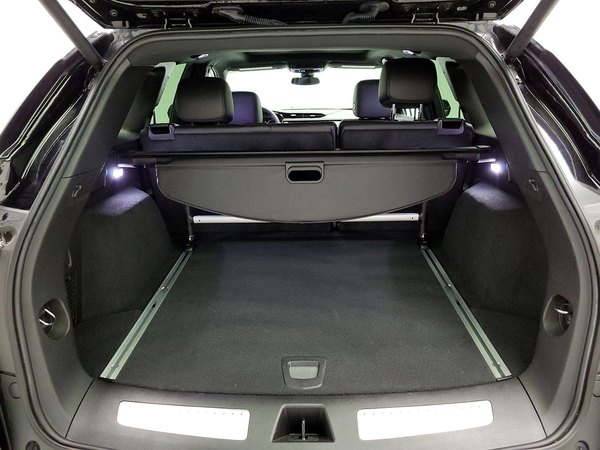 Thumbnail: 2020 Cadillac XT5 - 20
