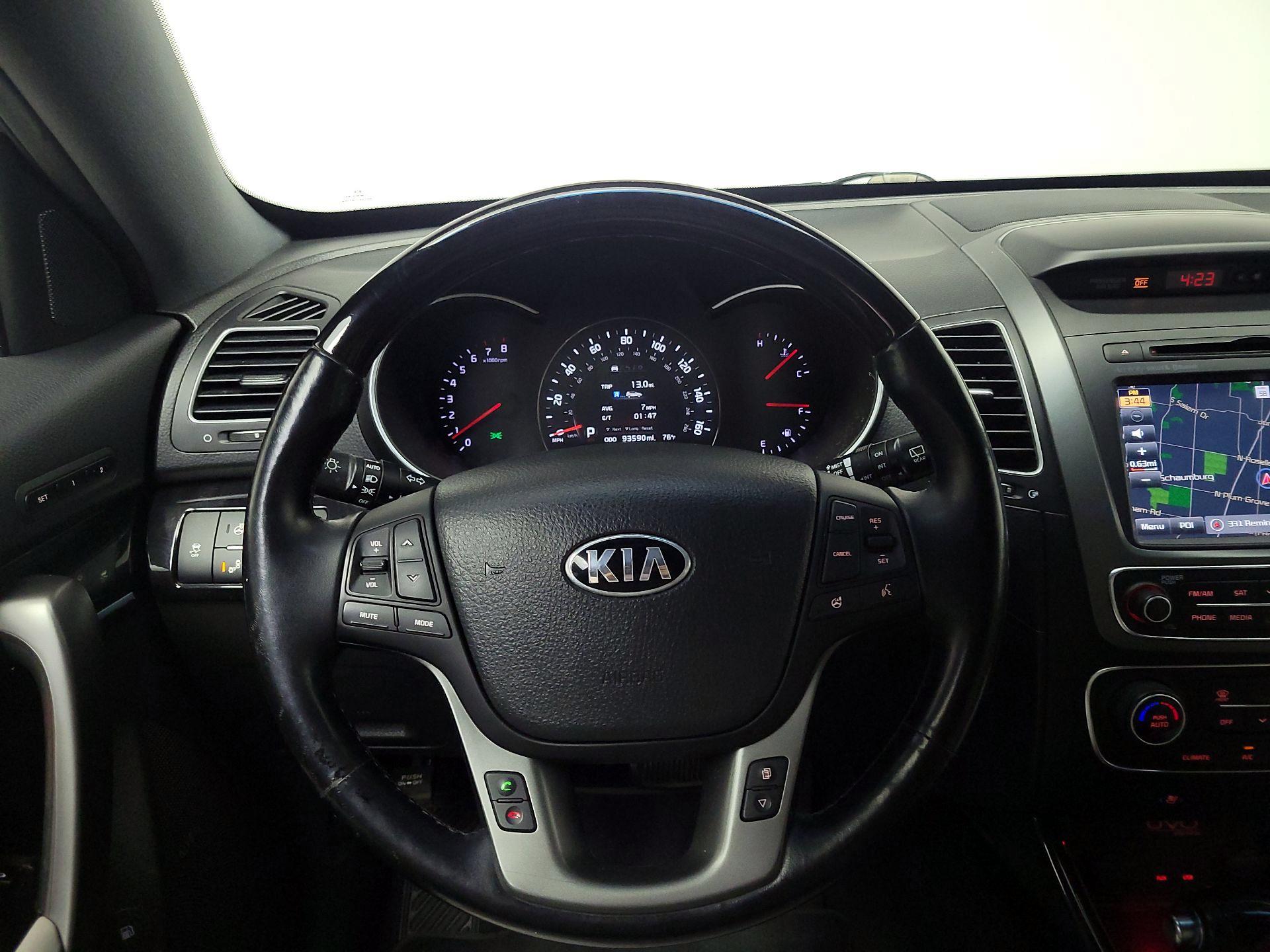 Thumbnail: 2015 Kia Sorento - 10