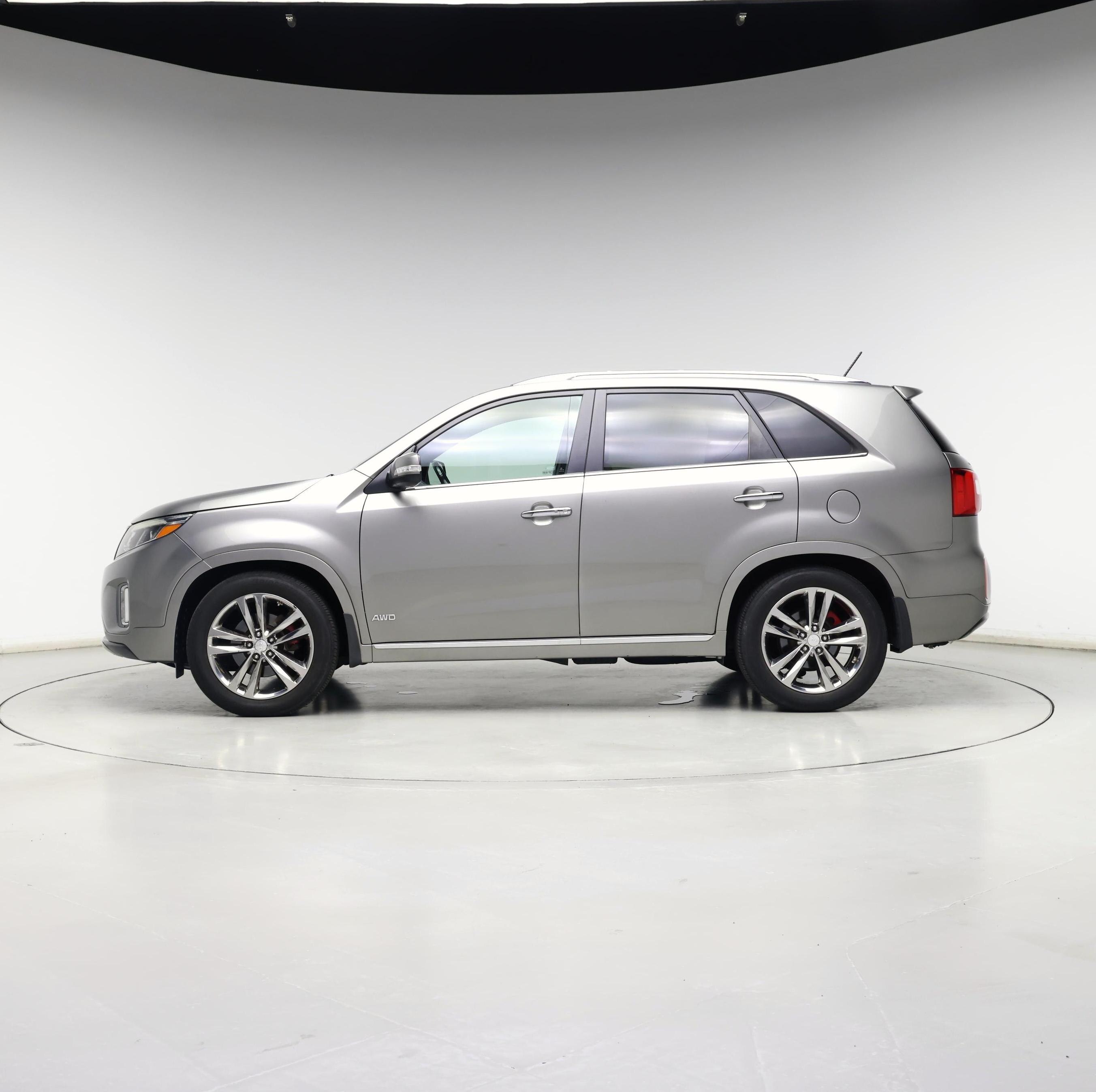 Thumbnail: 2015 Kia Sorento - 3