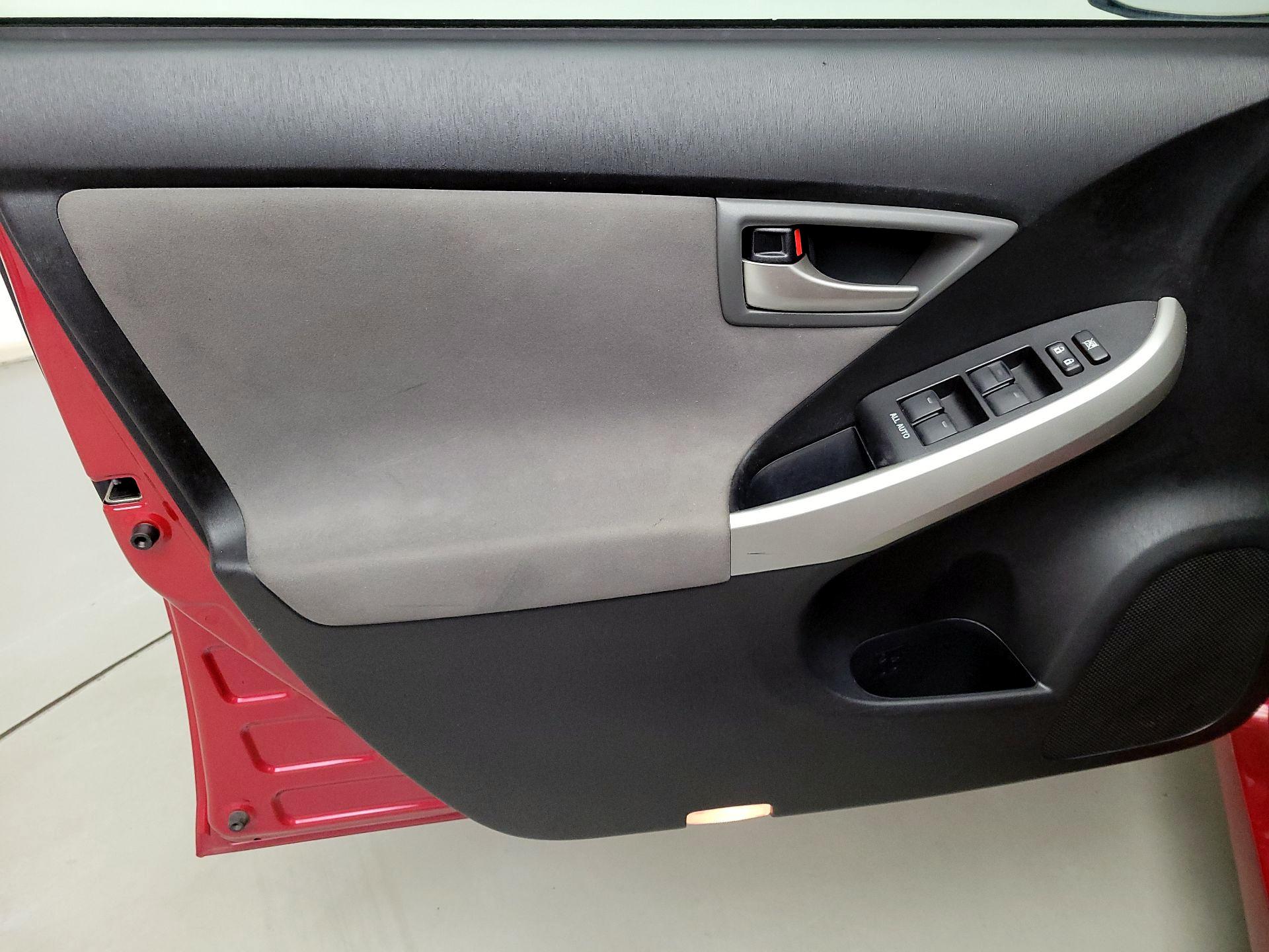 Thumbnail: 2014 Toyota Prius - 12