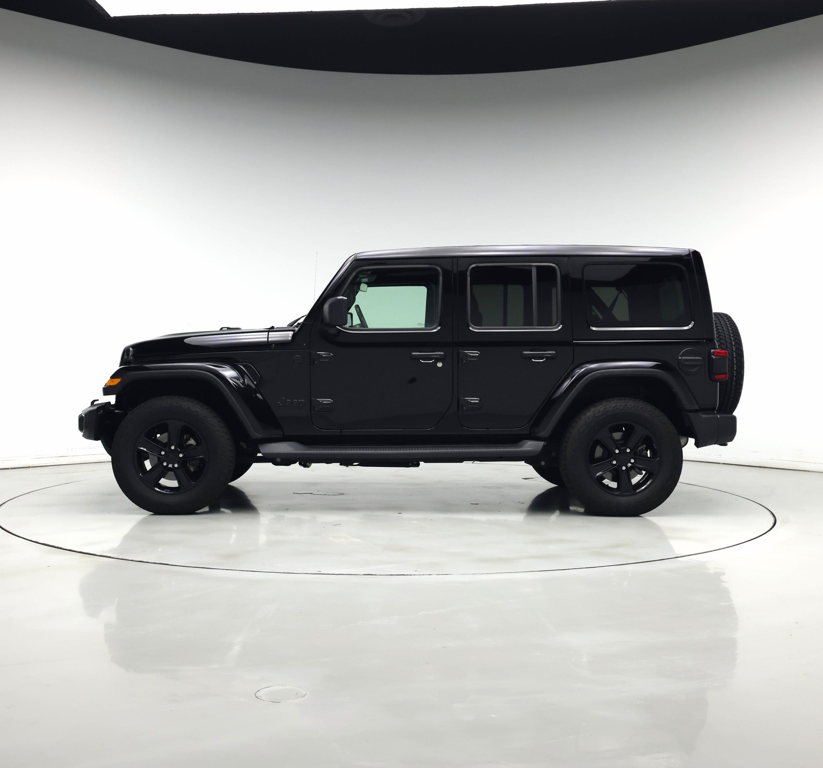 Thumbnail: 2022 Jeep Wrangler - 3