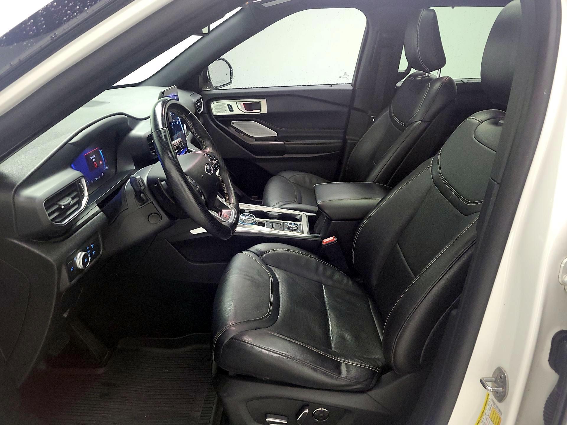 Thumbnail: 2020 Ford Explorer - 11