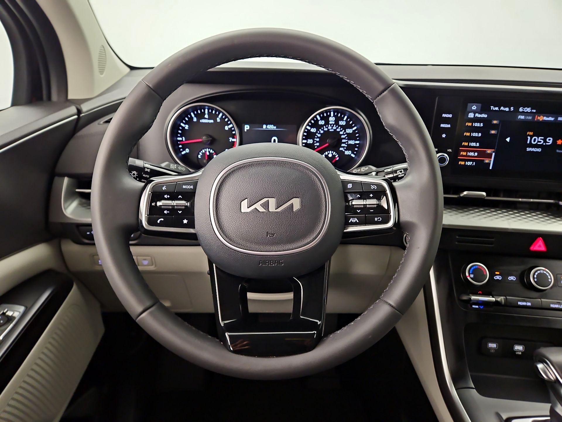 Thumbnail: 2024 Kia Carnival - 10