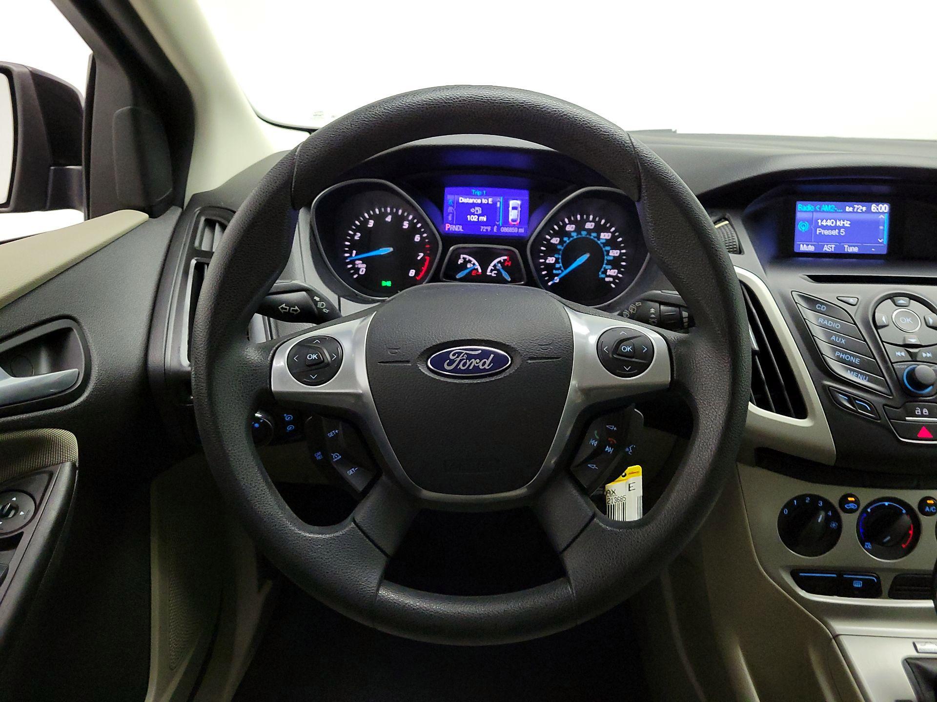 Thumbnail: 2013 Ford Focus - 10