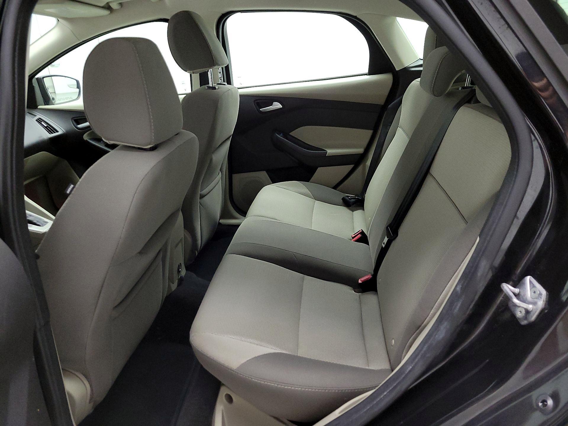 Thumbnail: 2013 Ford Focus - 18