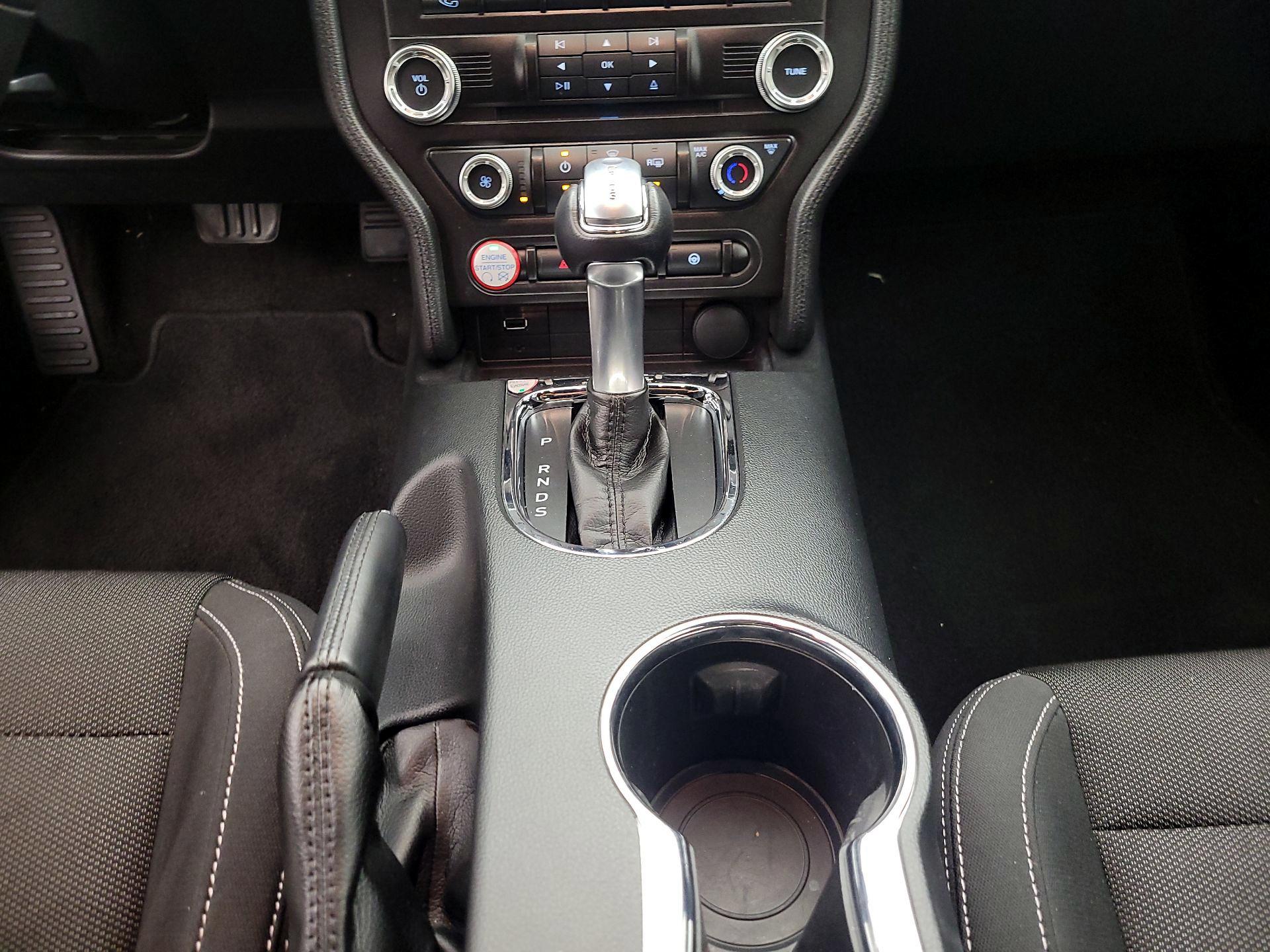 Thumbnail: 2015 Ford Mustang - 17