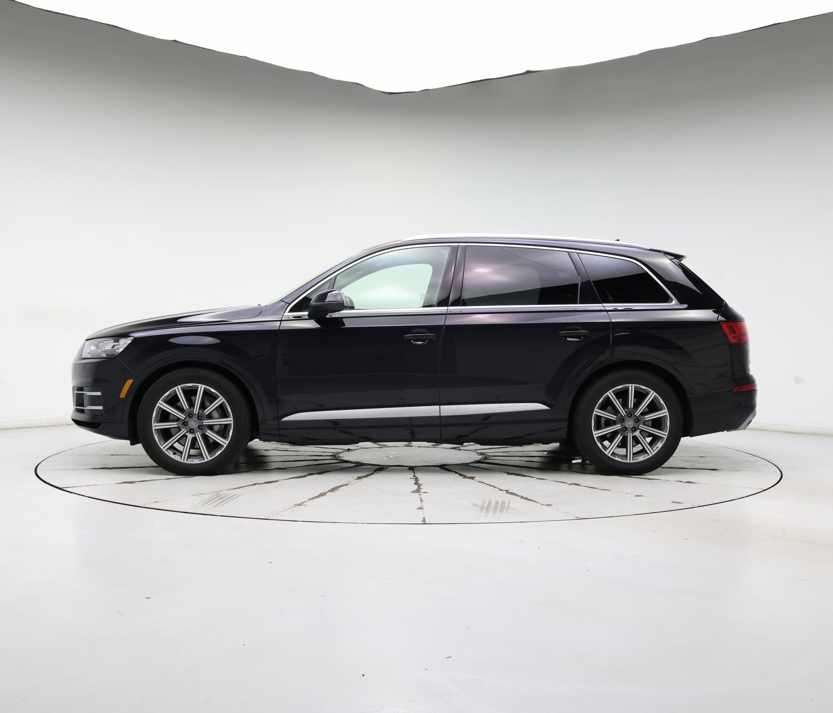 Thumbnail: 2019 Audi Q7 - 3