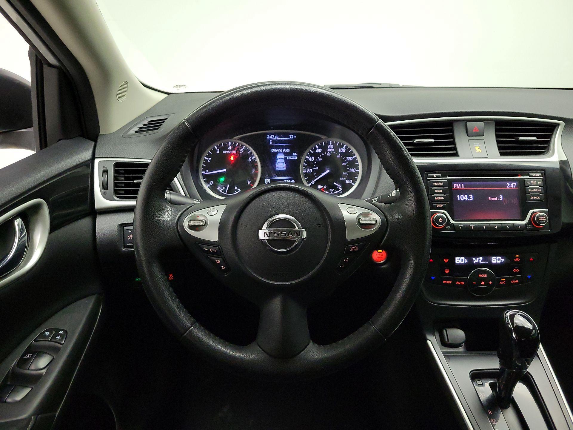 Thumbnail: 2018 Nissan Sentra - 10